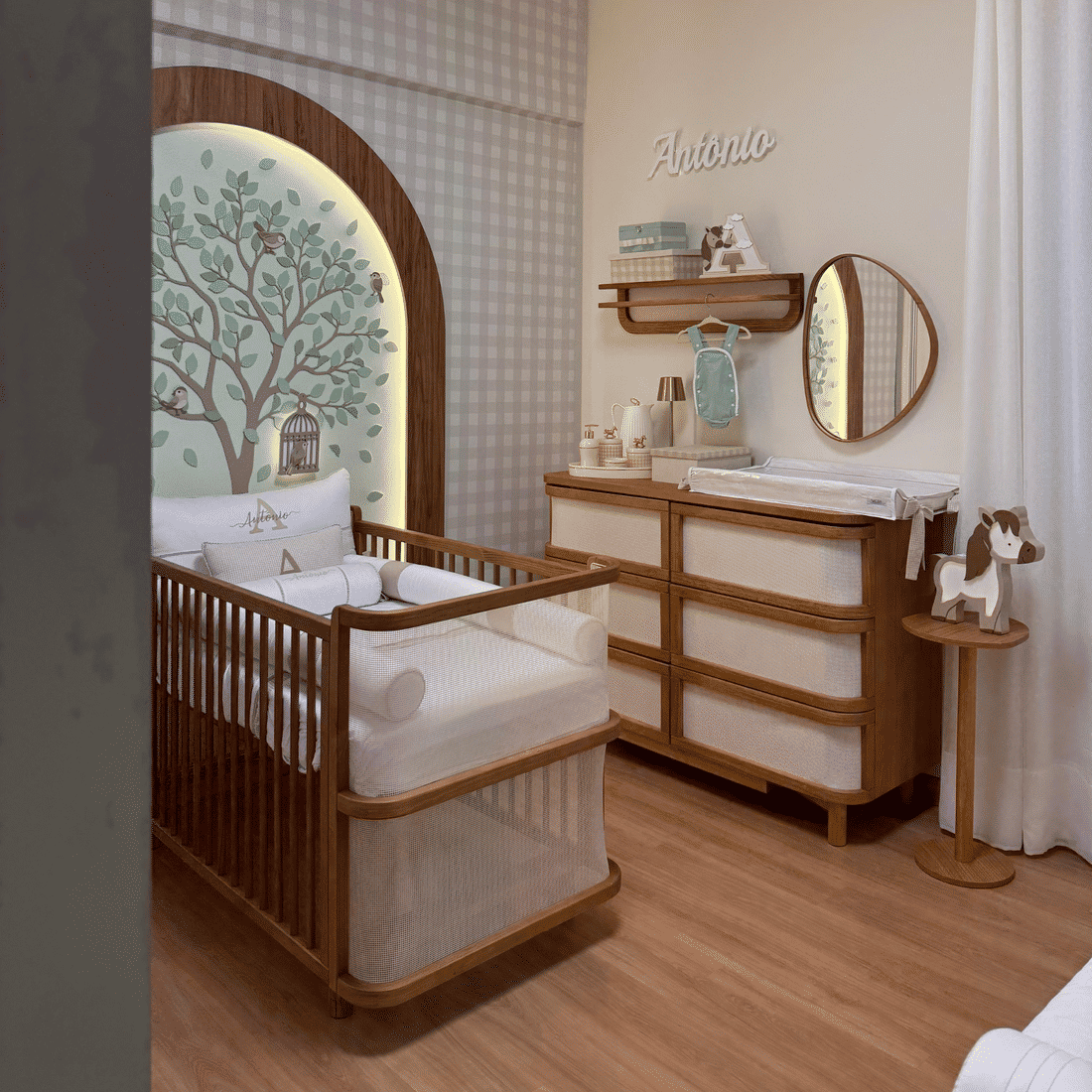 Berço Cama Evolutivo Maria Madeira Maciça Reflorestada com Tela Avelã Berço Cama Evolutivo Maria Madeira Maciça Reflorestada com Tela Avelã