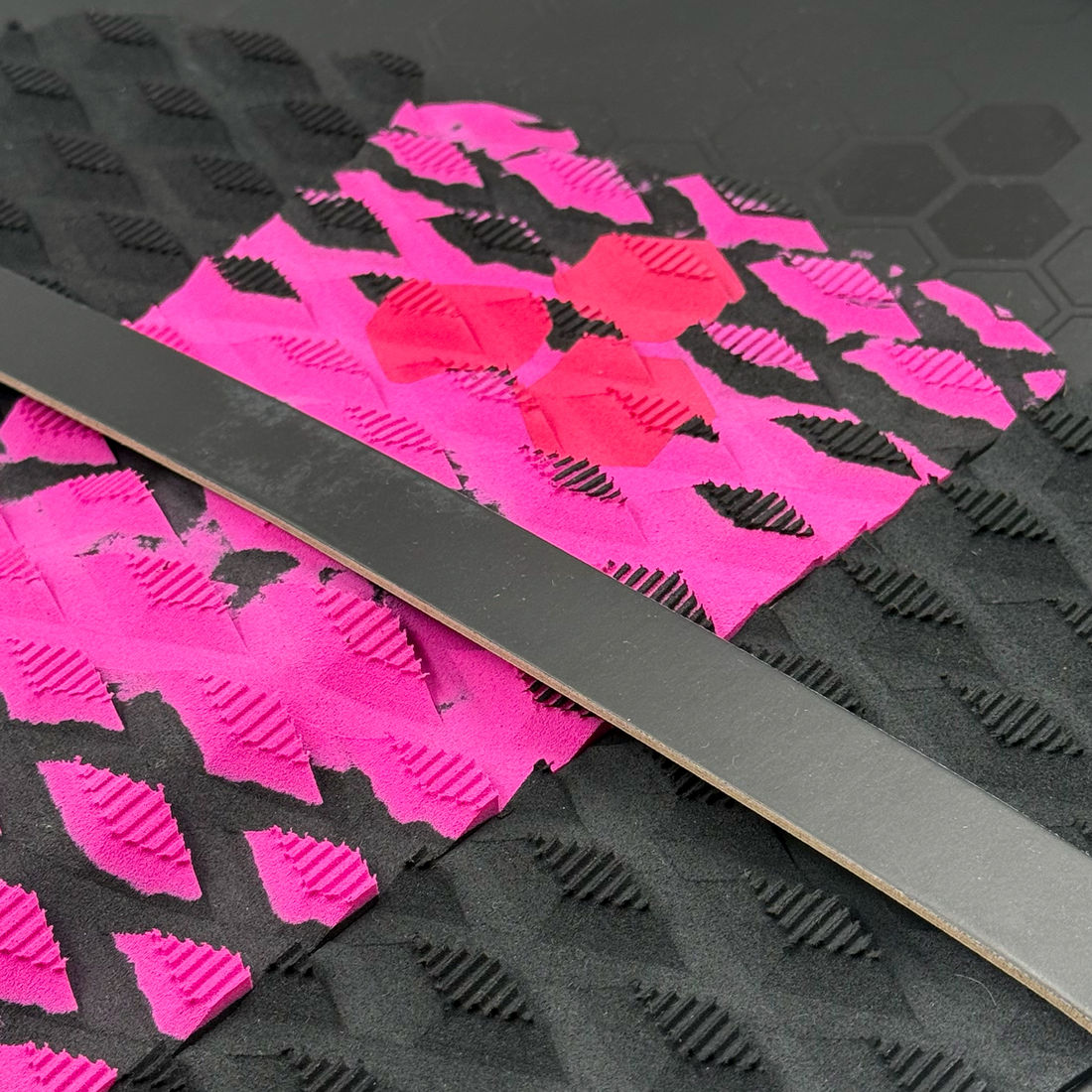 Deck Channel Island - Al Merrick Fader Megakush Eletric Fuchsia Deck Channel Island - Al Merrick Fader Megakush Eletric Fuchsia