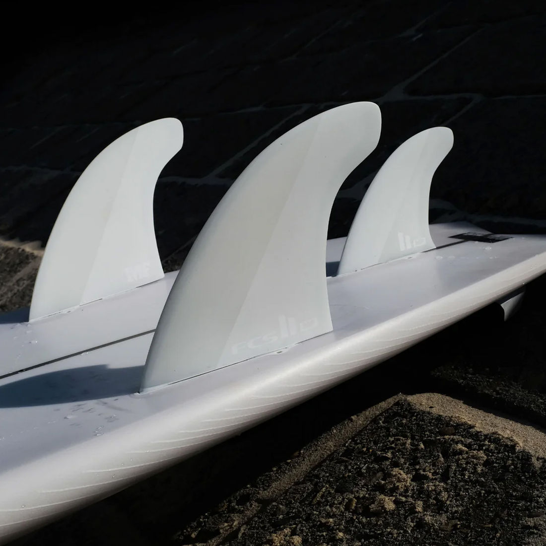 Quilhas FCS II Mick Fanning Twin PC - Biquilha + Estabilizador Branco Quilhas FCS II Mick Fanning Twin PC - Biquilha + Estabilizador Branco