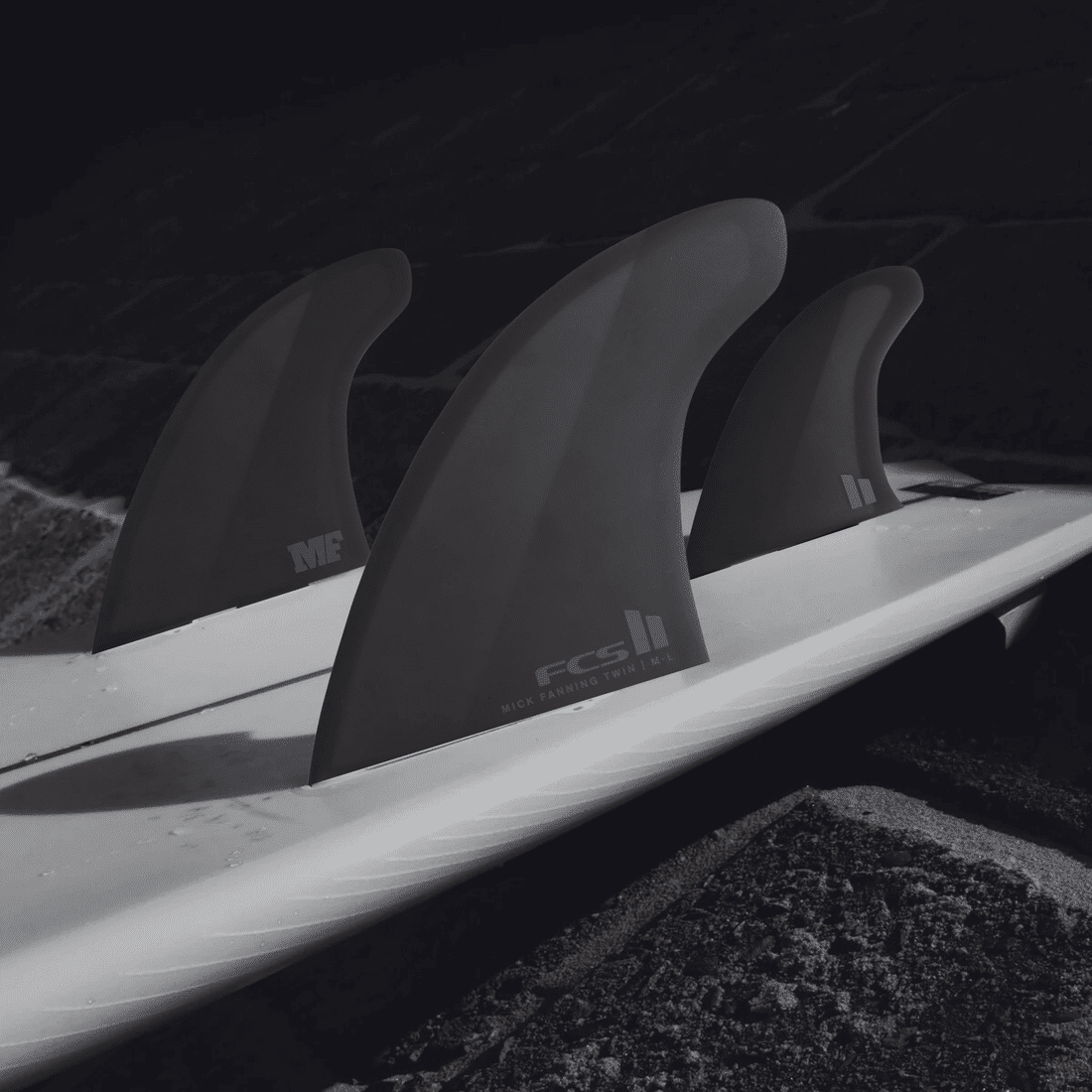 Quilhas FCS II Mick Fanning Twin PC - Biquilha + Estabilizador Preto Quilhas FCS II Mick Fanning Twin PC - Biquilha + Estabilizador Preto