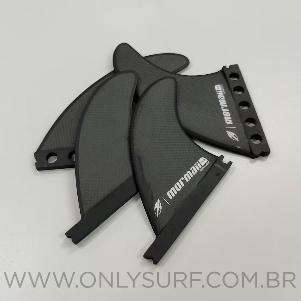 Quilhas Mormaii Quad Full Carbon Large Encaixe Futures Quilhas Mormaii Quad Full Carbon Large Encaixe Futures