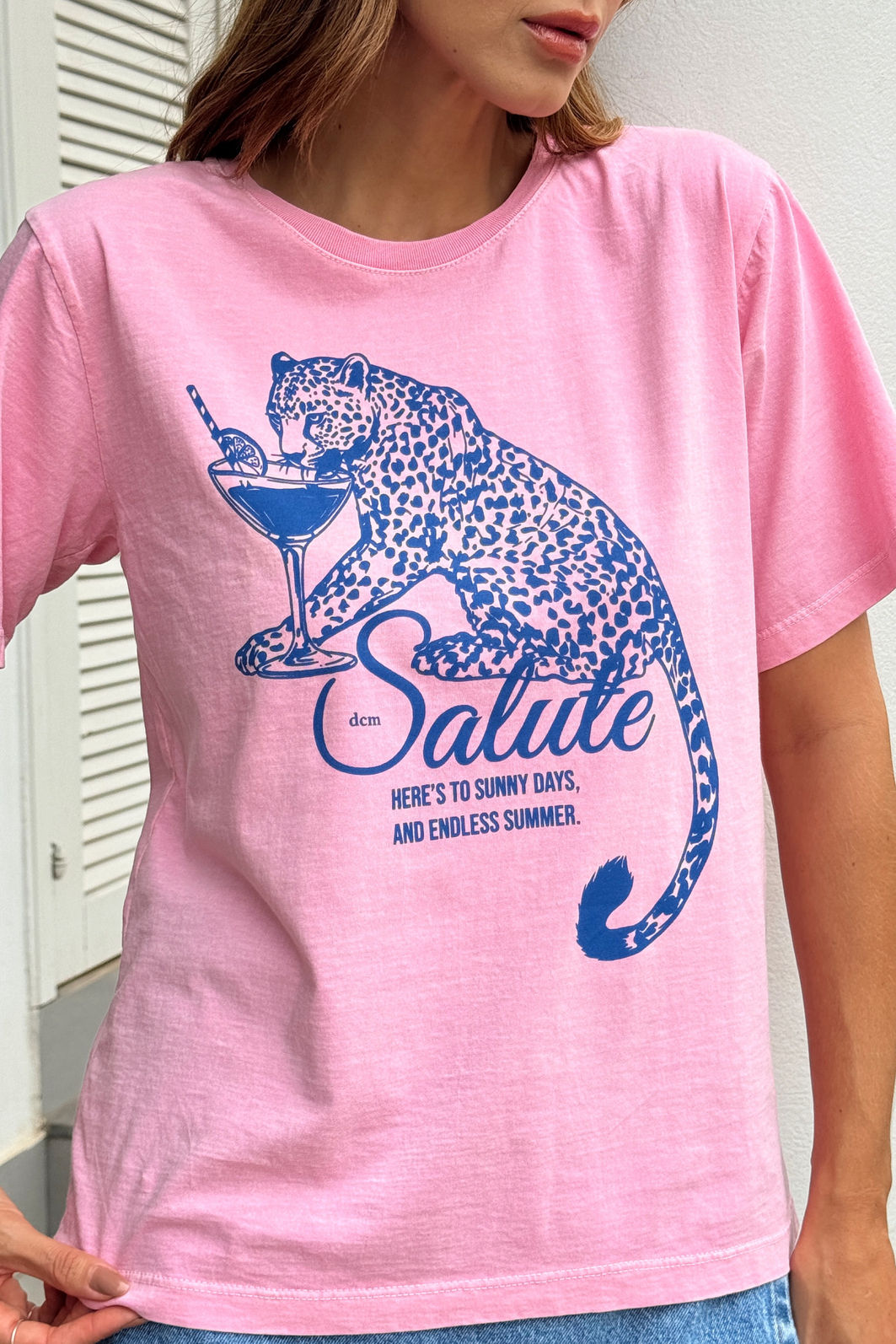 T-SHIRT ESTONADA ONÇA SALUTE ROSA CHILETE T-SHIRT ESTONADA ONÇA SALUTE ROSA CHILETE
