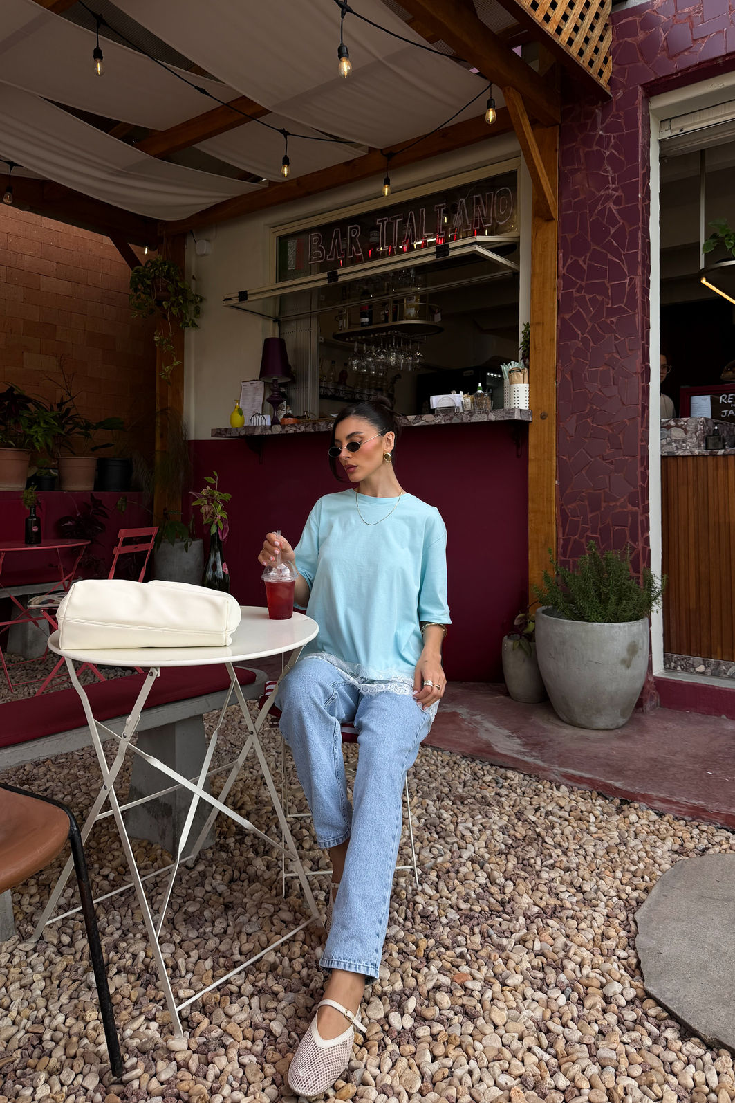 T-SHIRT OVERSIZED COM BARRA DE RENDA AZUL CANDY T-SHIRT OVERSIZED COM BARRA DE RENDA AZUL CANDY