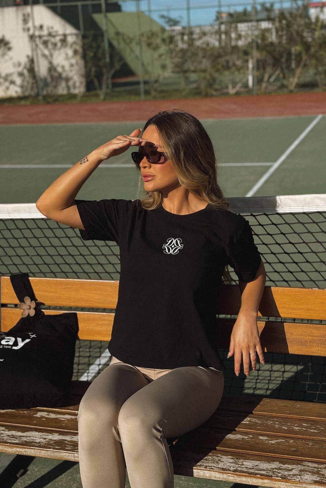 T-SHIRT ESTONADA BRASÃO DOLCE (BORDADO) PRETA