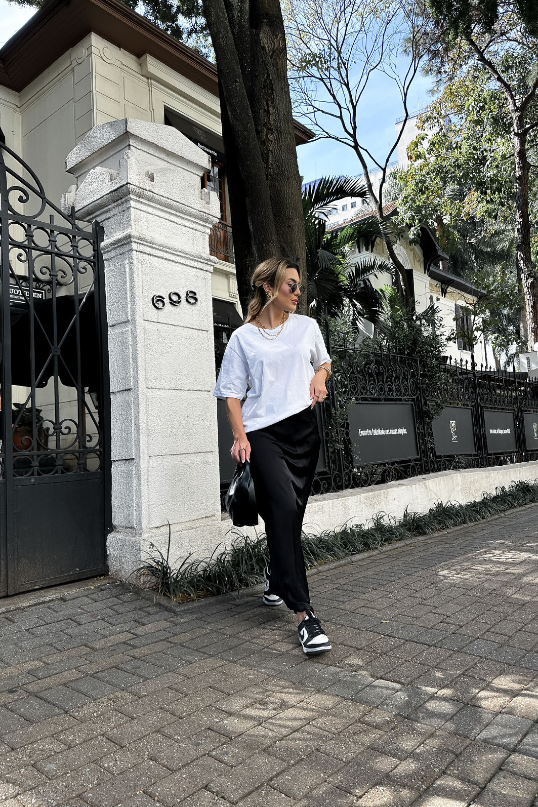 T-SHIRT ESTONADA LISA BRANCA T-SHIRT ESTONADA LISA BRANCA