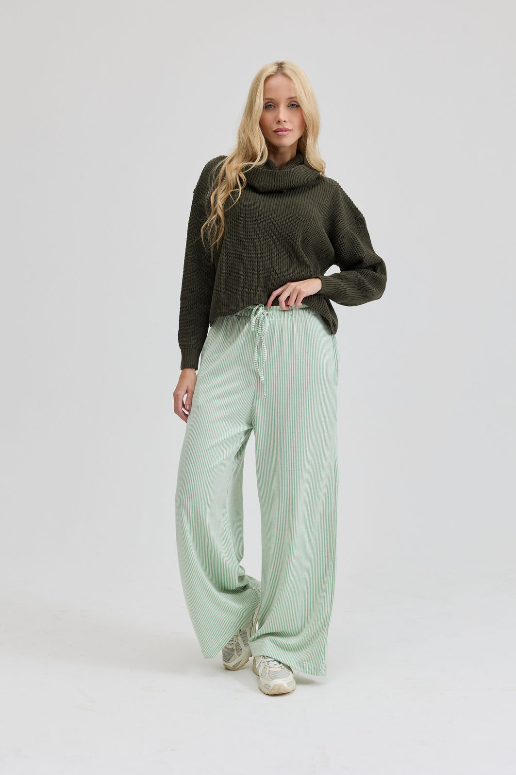 CALÇA PANTALONA LOUISE VERDE CALÇA PANTALONA LOUISE VERDE