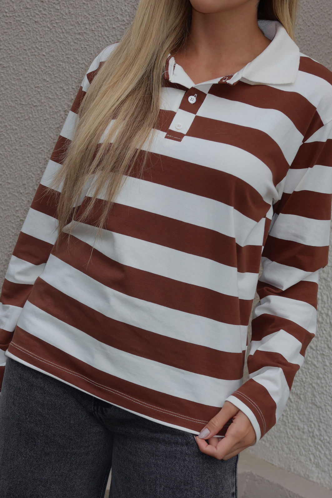 BLUSA GOLA POLO MANGA LONGA LISTRADA DIANA MARROM BLUSA GOLA POLO MANGA LONGA LISTRADA DIANA MARROM