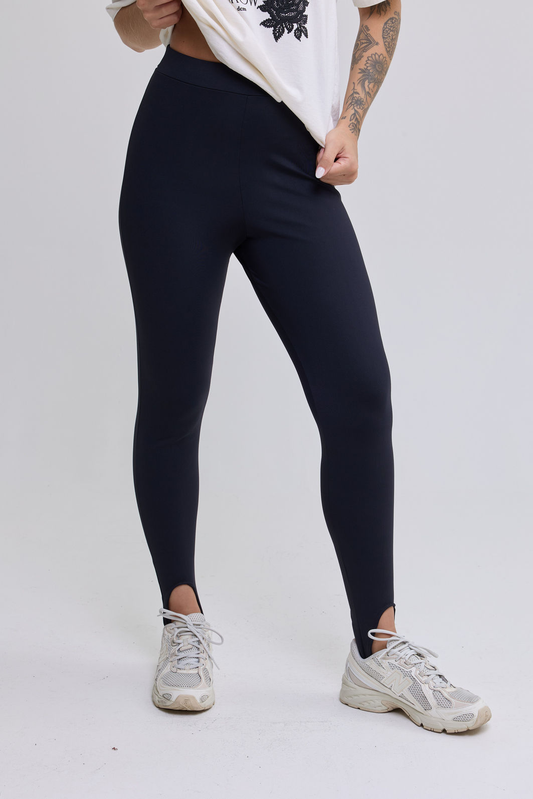 LEGGING FUSO COM ELÁSTICO NA CINTURA NATALIA PRETA LEGGING FUSO COM ELÁSTICO NA CINTURA NATALIA PRETA