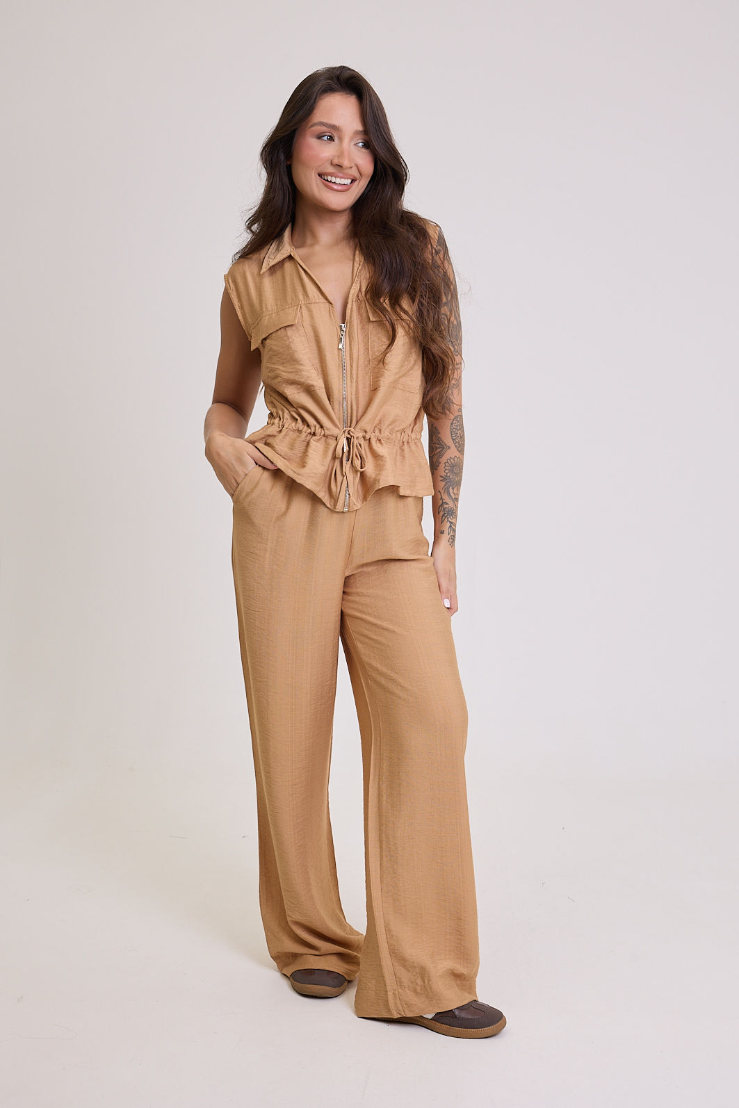 CALÇA WIDE LEG CÓS COM ELASTICO MAIA AREIA CALÇA WIDE LEG CÓS COM ELASTICO MAIA AREIA