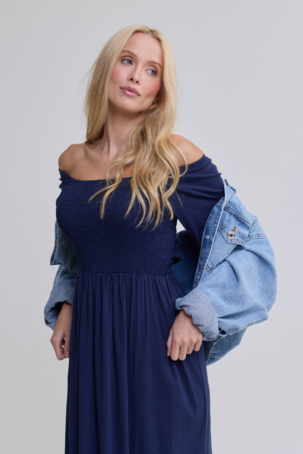 VESTIDO MIDI BARBARA AZUL MARINHO VESTIDO MIDI BARBARA AZUL MARINHO