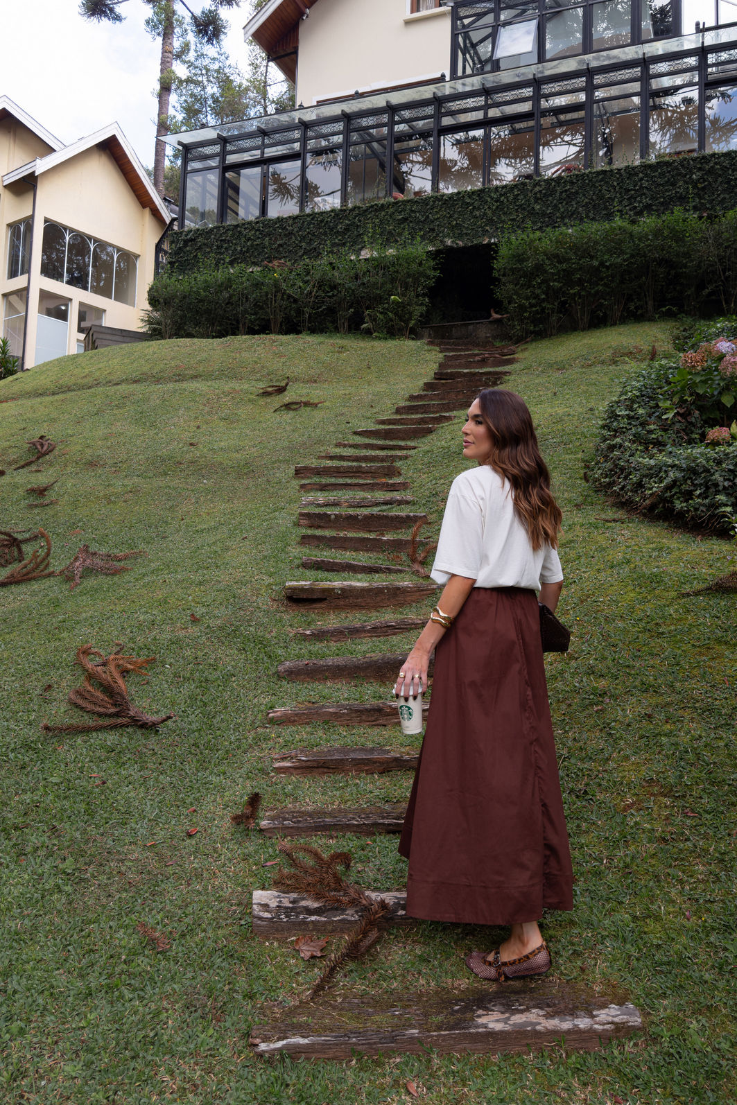 SAIA MIDI LIVIA MARROM TRUFADO SAIA MIDI LIVIA MARROM TRUFADO