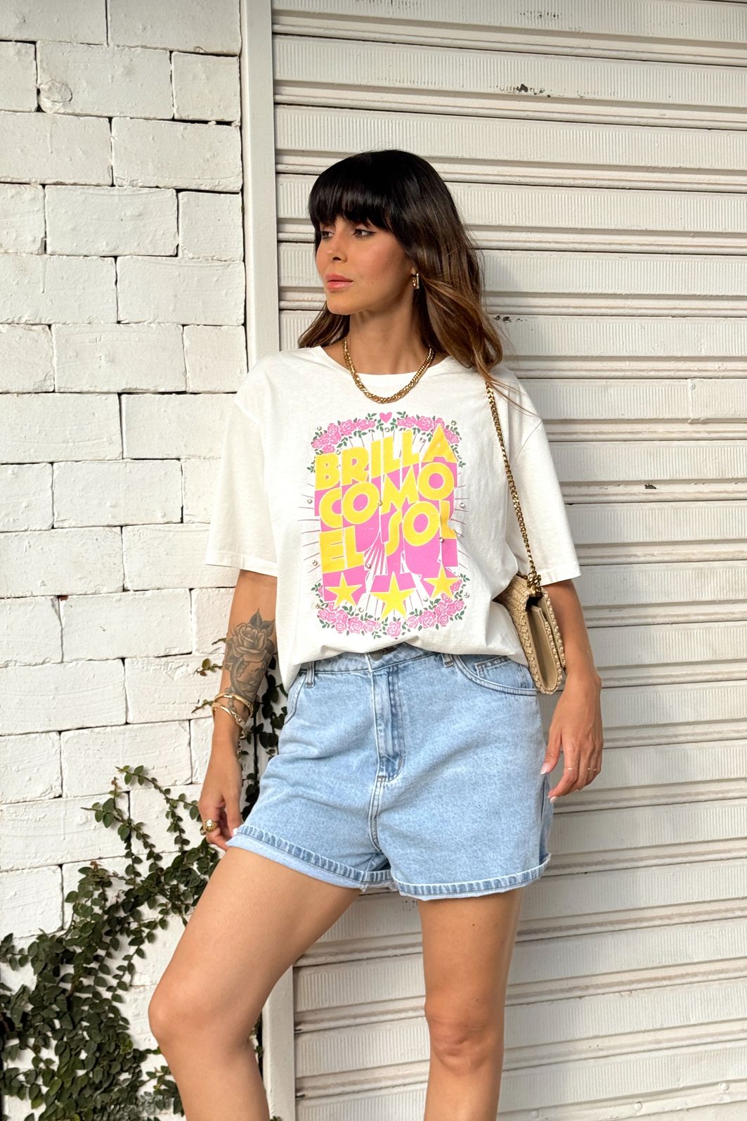 T-SHIRT ESTONADA BRILLA EL SOL (COM APLIQUE) OFF WHITE T-SHIRT ESTONADA BRILLA EL SOL (COM APLIQUE) OFF WHITE