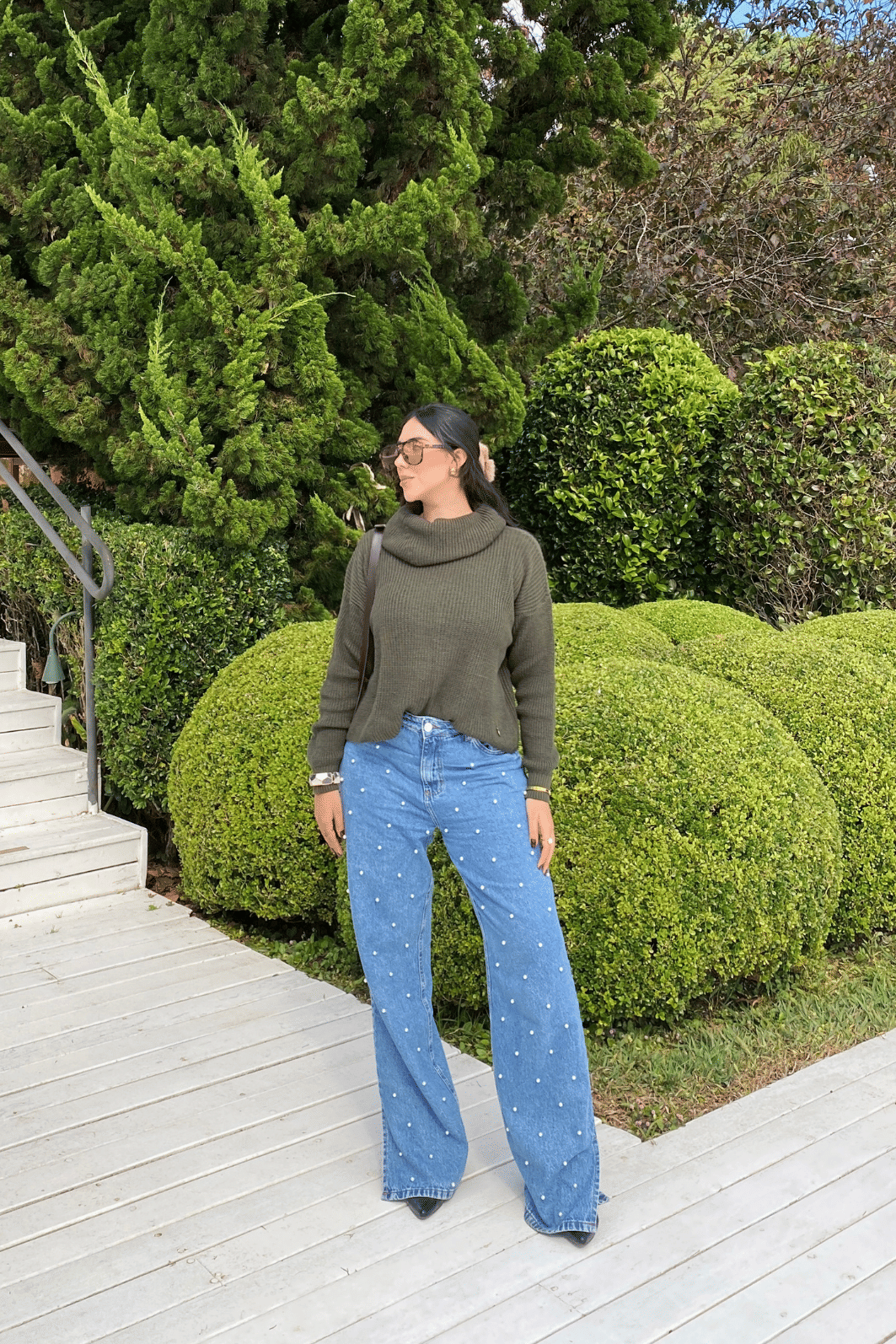 CALÇA JEANS WIDE LEG COM APLIQUE EM PÉROLAS CALÇA JEANS WIDE LEG COM APLIQUE EM PÉROLAS