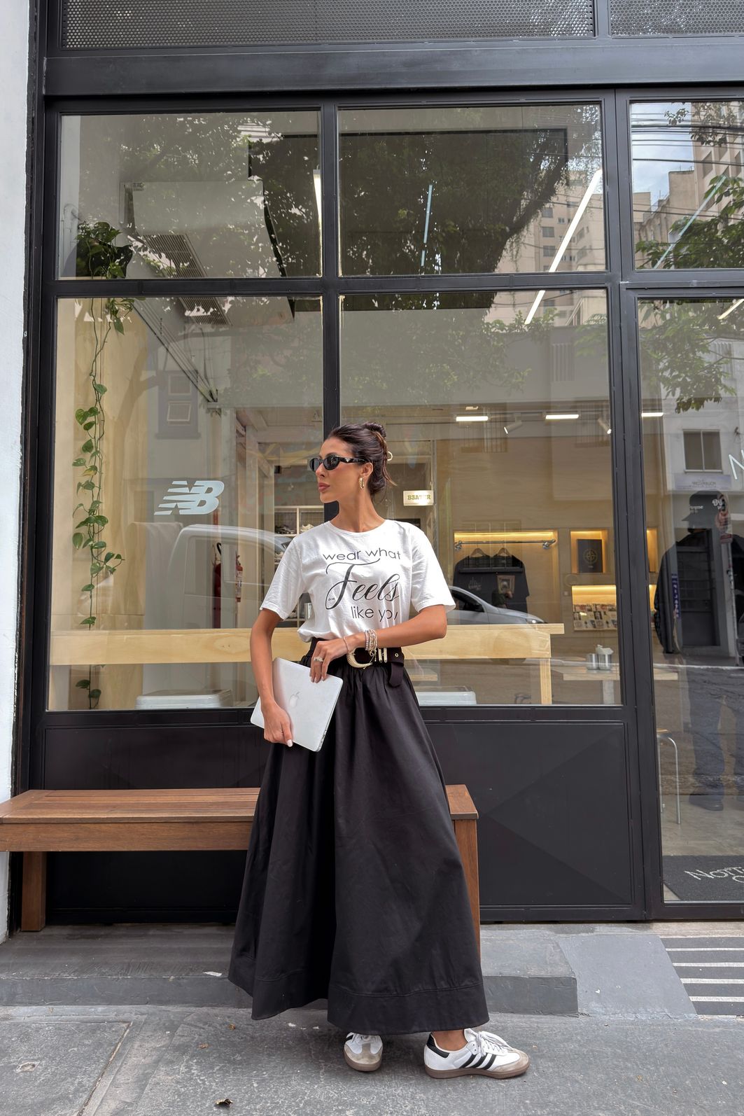 T-SHIRT ESTONADA FEELS LIKE YOU OFF WHITE T-SHIRT ESTONADA FEELS LIKE YOU OFF WHITE