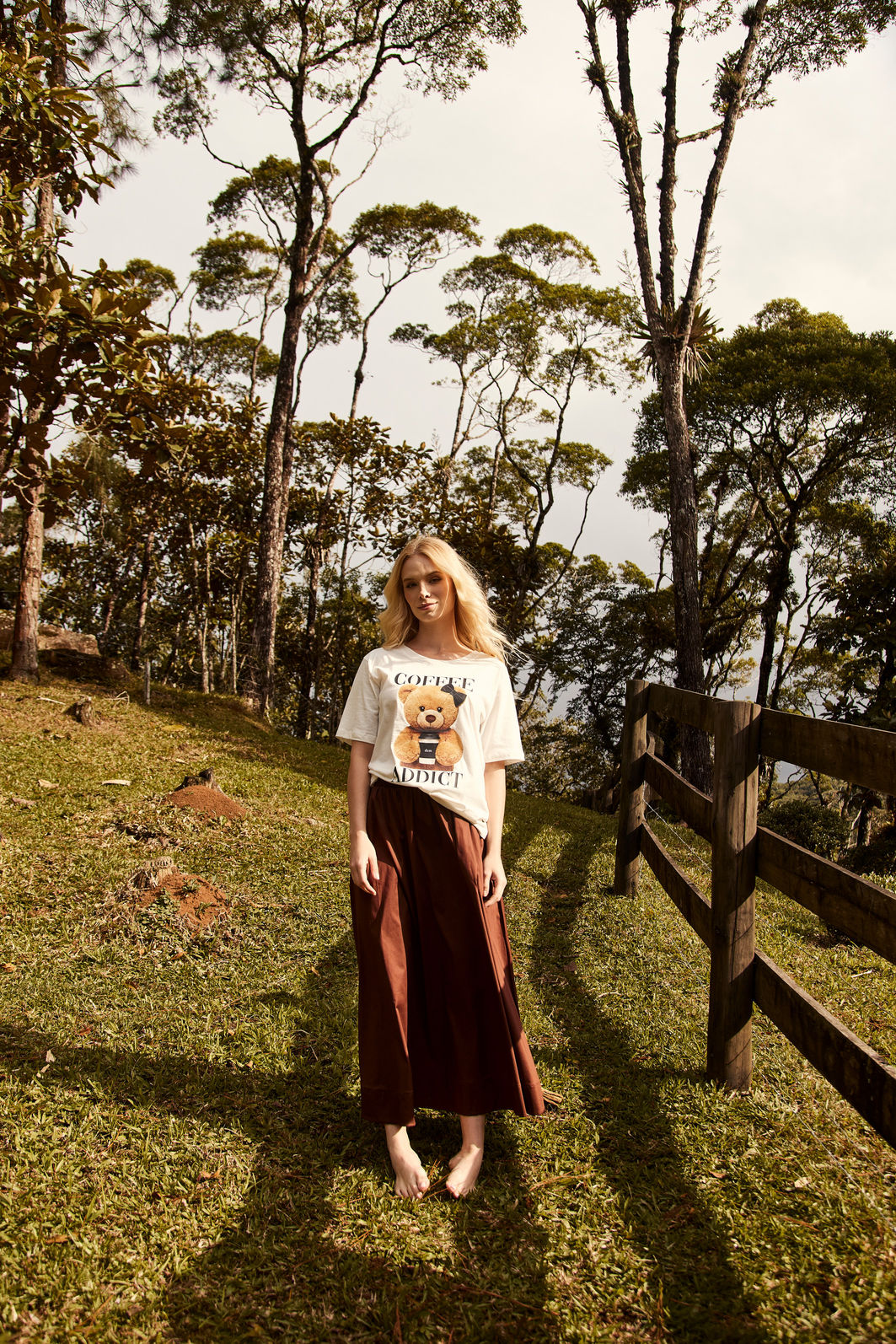 T-SHIRT ESTONADA COFFEE URSINHA OFF WHITE T-SHIRT ESTONADA COFFEE URSINHA OFF WHITE