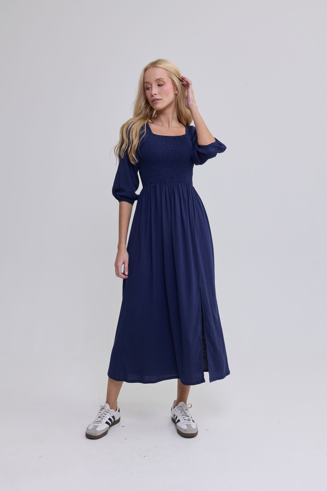 VESTIDO MIDI BARBARA AZUL MARINHO VESTIDO MIDI BARBARA AZUL MARINHO