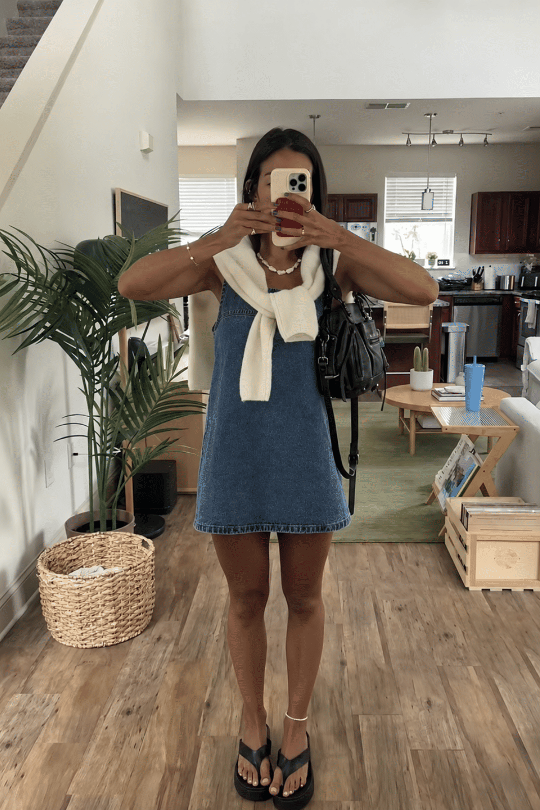 VESTIDO CURTO COM RECORTES PALOMA AZUL ESCURO VESTIDO CURTO COM RECORTES PALOMA AZUL ESCURO