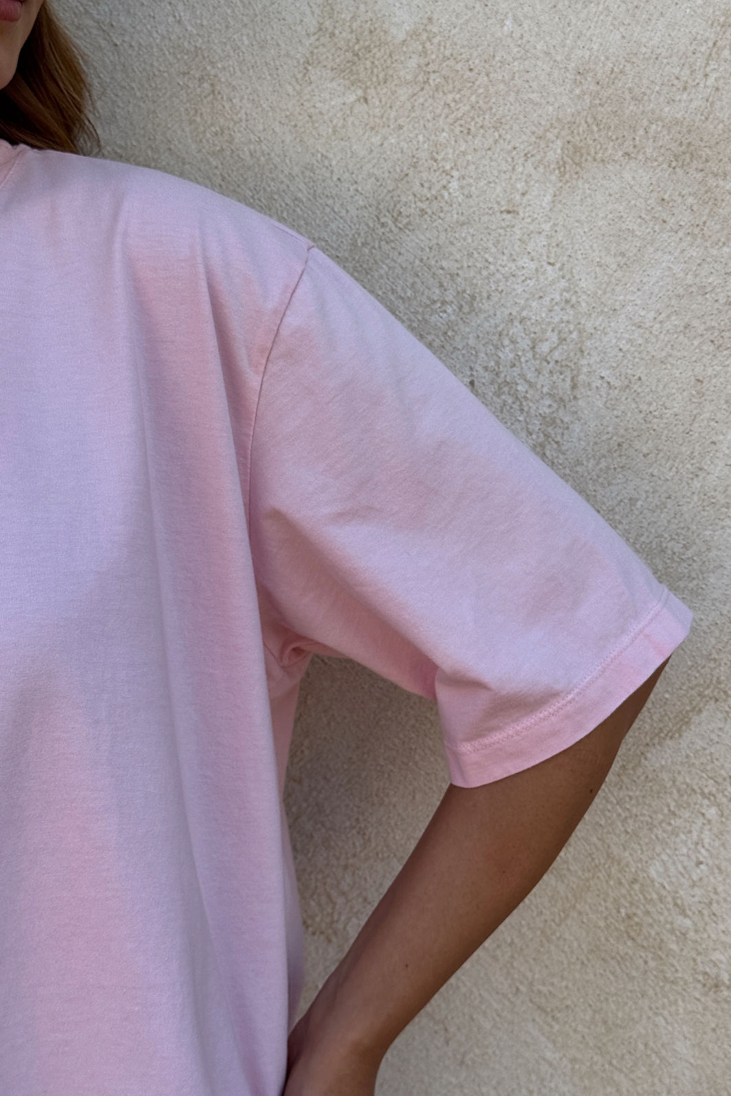 T-SHIRT OVERSIZED COM BARRA DE RENDA ROSA CANDY T-SHIRT OVERSIZED COM BARRA DE RENDA ROSA CANDY