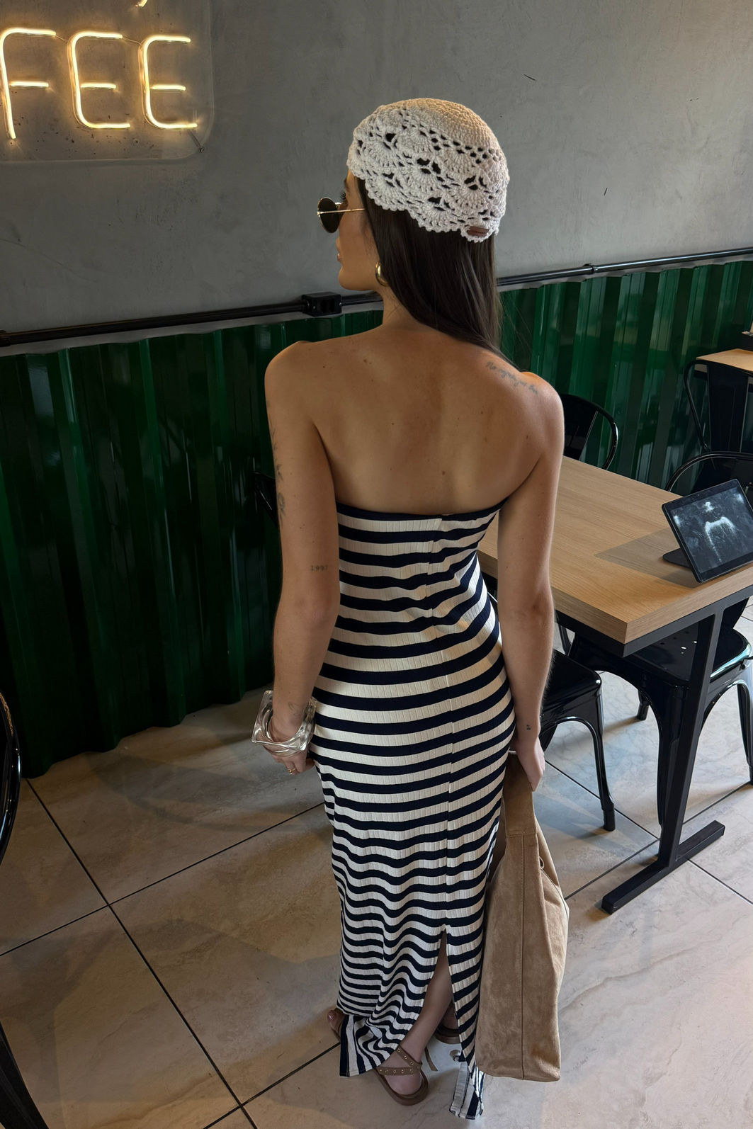 VESTIDO TOMARA QUE CAIA LISTRADO GABRIELLA MARINHO LISTRAS