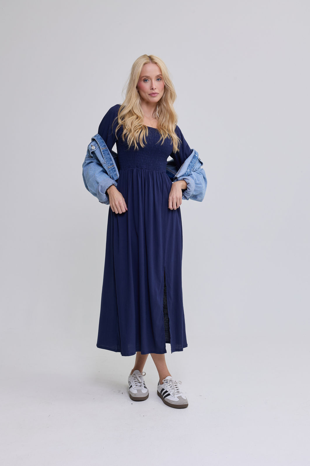 VESTIDO MIDI BARBARA AZUL MARINHO VESTIDO MIDI BARBARA AZUL MARINHO