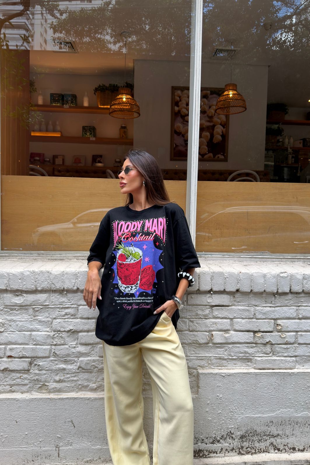 T-SHIRT OVERSIZED BLOODY MARY COCKTAIL (COM METAIS) PRETA