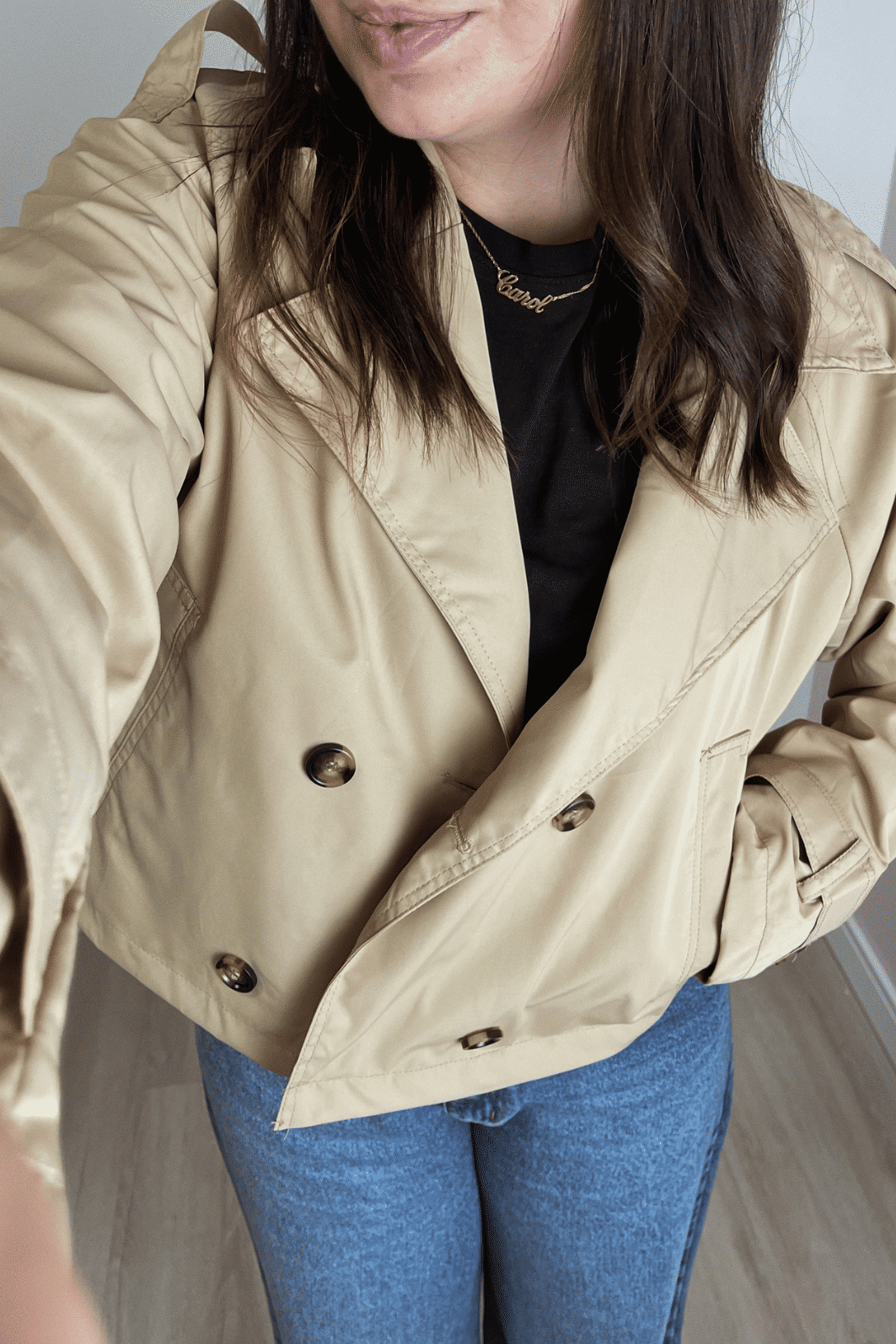 TRENCH COAT COM BOTÕES CROPPED OLIVIA BEGE TRENCH COAT COM BOTÕES CROPPED OLIVIA BEGE