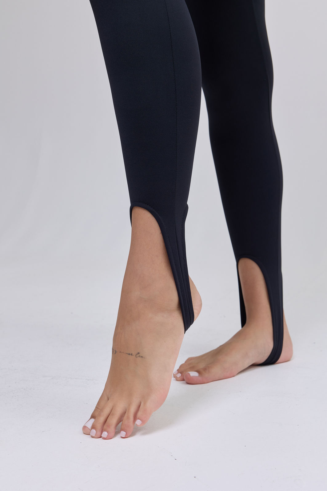 LEGGING FUSO COM ELÁSTICO NA CINTURA NATALIA PRETA LEGGING FUSO COM ELÁSTICO NA CINTURA NATALIA PRETA