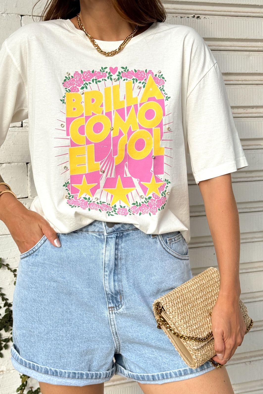 T-SHIRT ESTONADA BRILLA EL SOL (COM APLIQUE) OFF WHITE T-SHIRT ESTONADA BRILLA EL SOL (COM APLIQUE) OFF WHITE