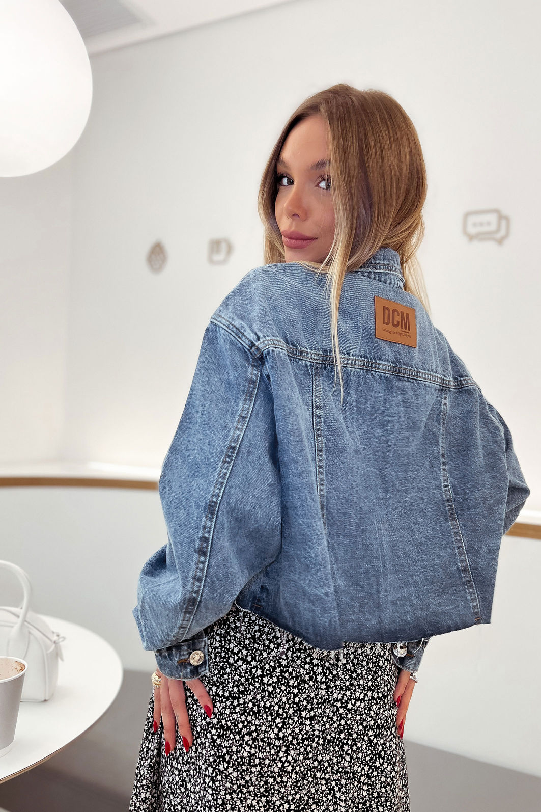 JAQUETA JEANS CROPPED OVER JAQUETA JEANS CROPPED OVER