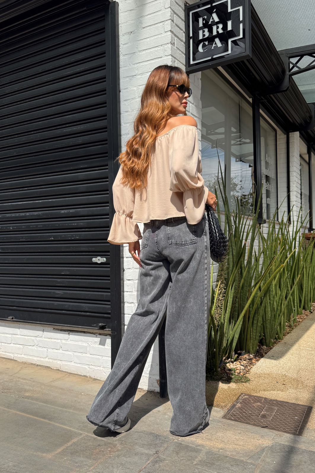 CALÇA JEANS WIDE LEG HAILEY PRETA MARMORIZADA