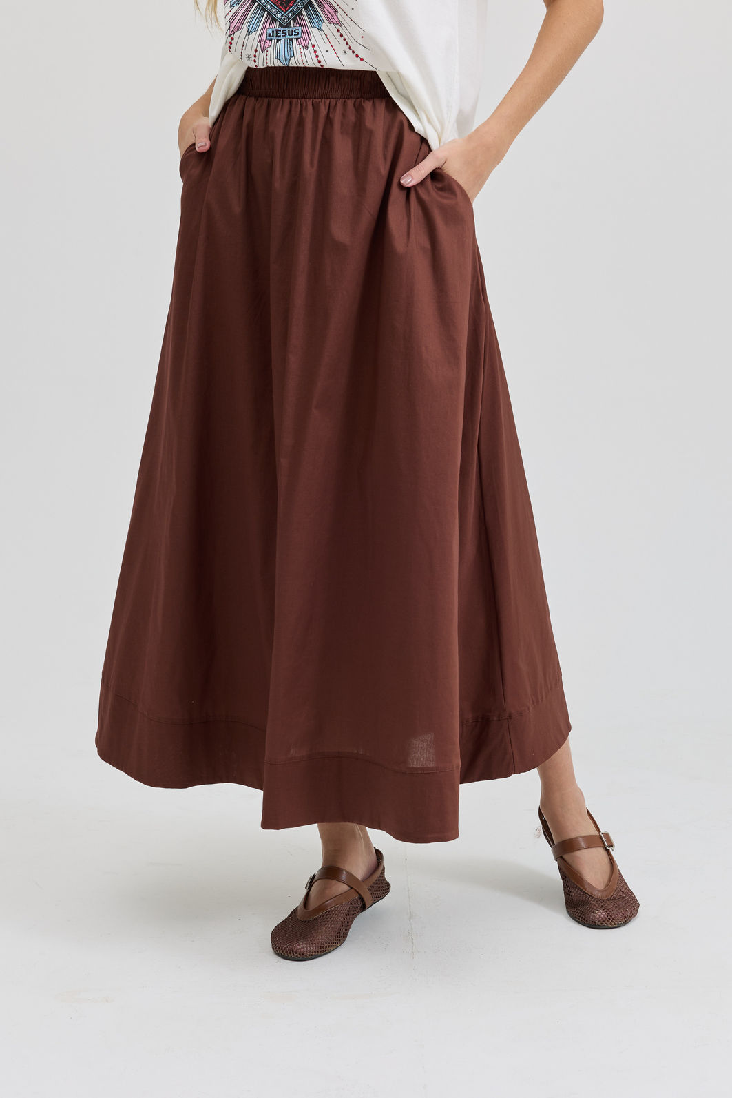SAIA MIDI LIVIA MARROM TRUFADO SAIA MIDI LIVIA MARROM TRUFADO