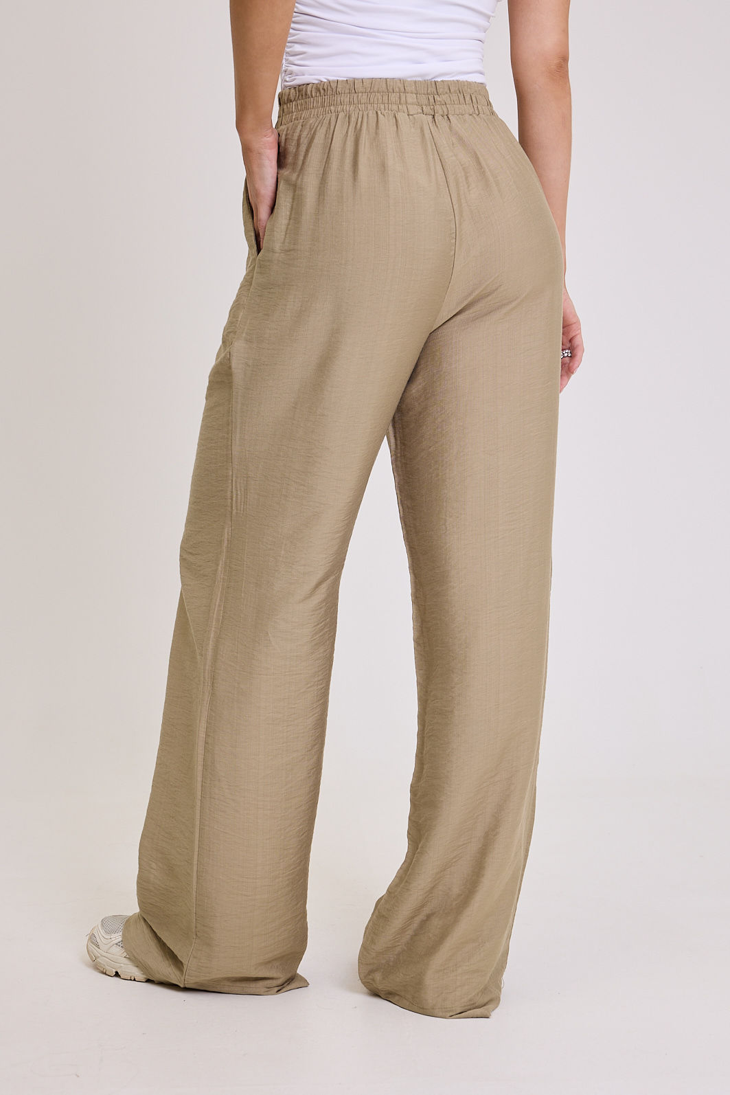 CALÇA WIDE LEG CÓS COM ELASTICO MAIA VERDE OLIVA CALÇA WIDE LEG CÓS COM ELASTICO MAIA VERDE OLIVA