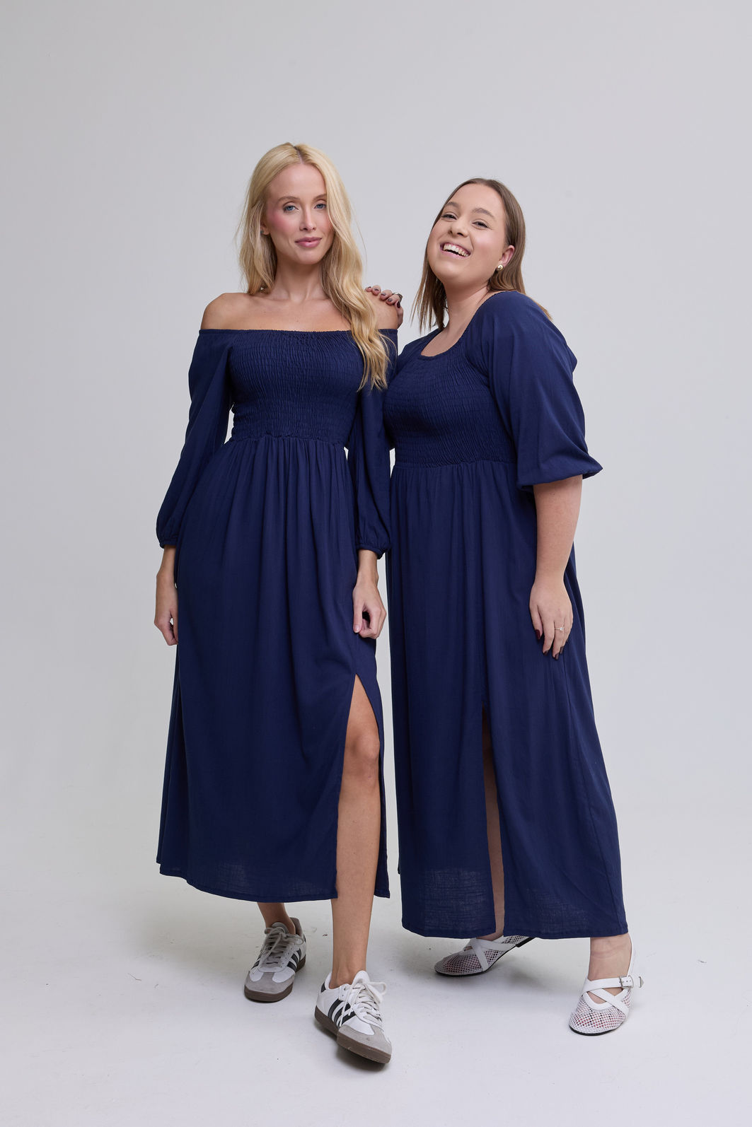 VESTIDO MIDI BARBARA AZUL MARINHO VESTIDO MIDI BARBARA AZUL MARINHO