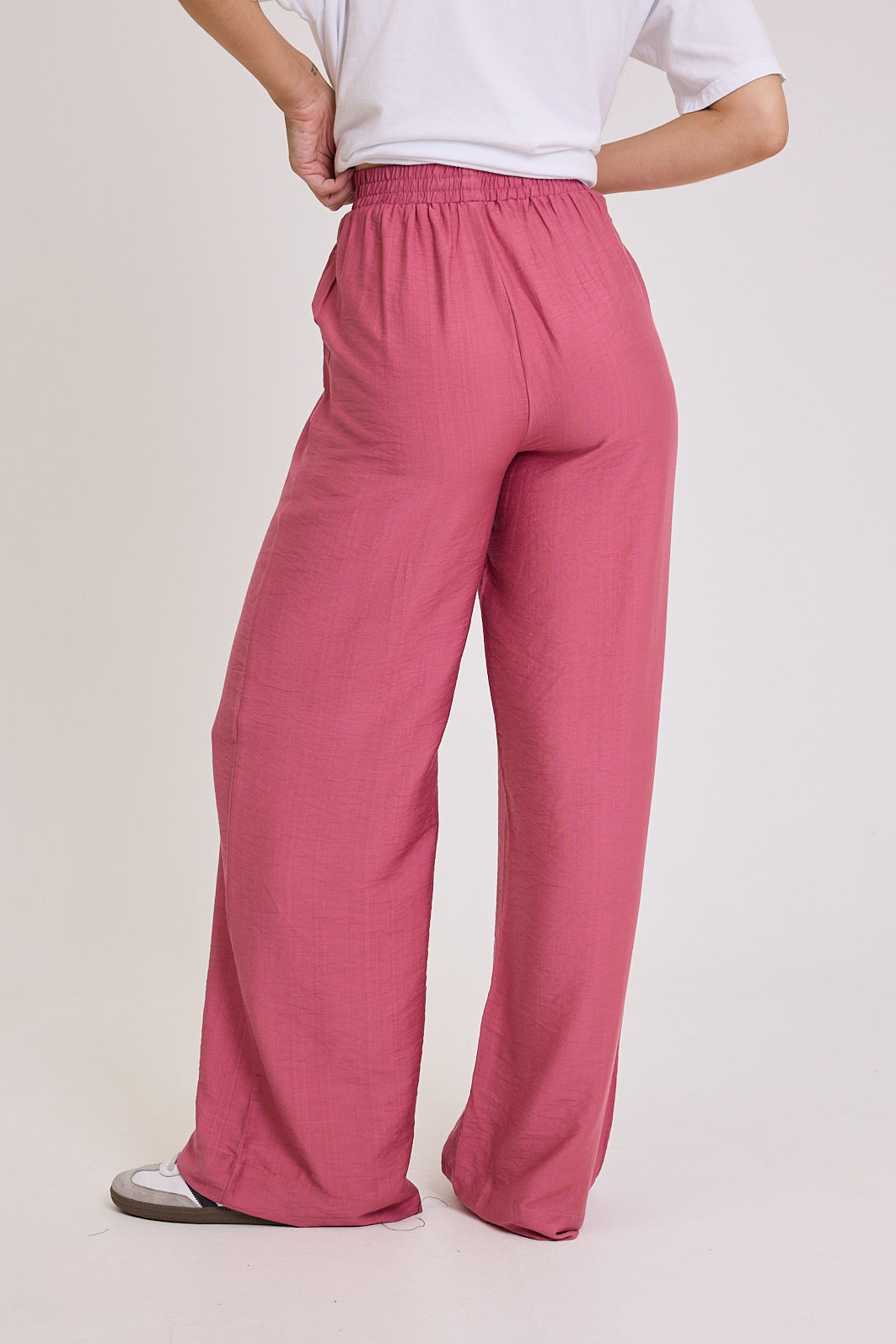 CALÇA WIDE LEG CÓS COM ELASTICO MAIA ROSA CALÇA WIDE LEG CÓS COM ELASTICO MAIA ROSA
