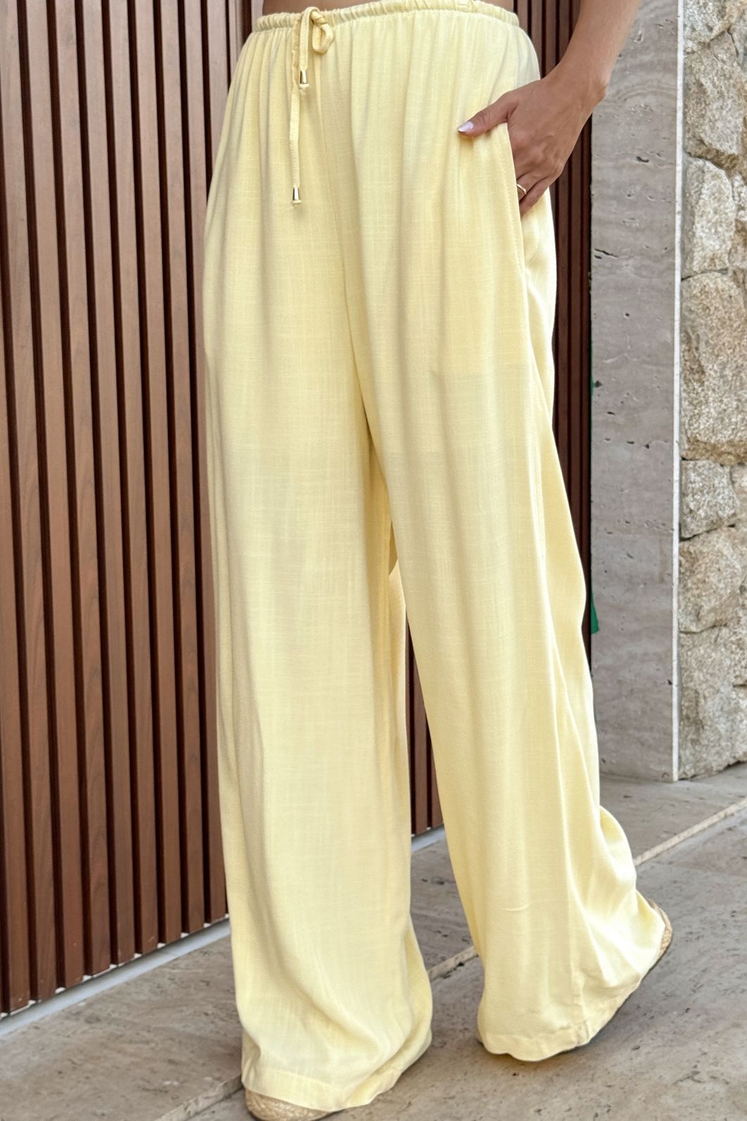 CALÇA PANTALONA CARIBE AMARELO MANTEIGA CALÇA PANTALONA CARIBE AMARELO MANTEIGA