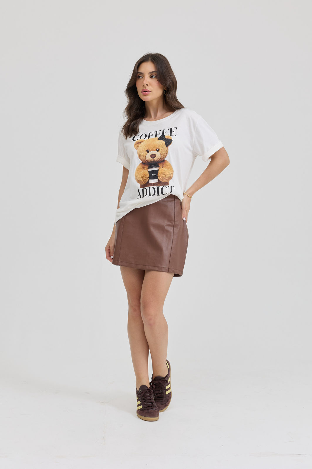 SAIA DE POLIUTERANO COM RECORTES DAYDREAM MARROM SAIA DE POLIUTERANO COM RECORTES DAYDREAM MARROM