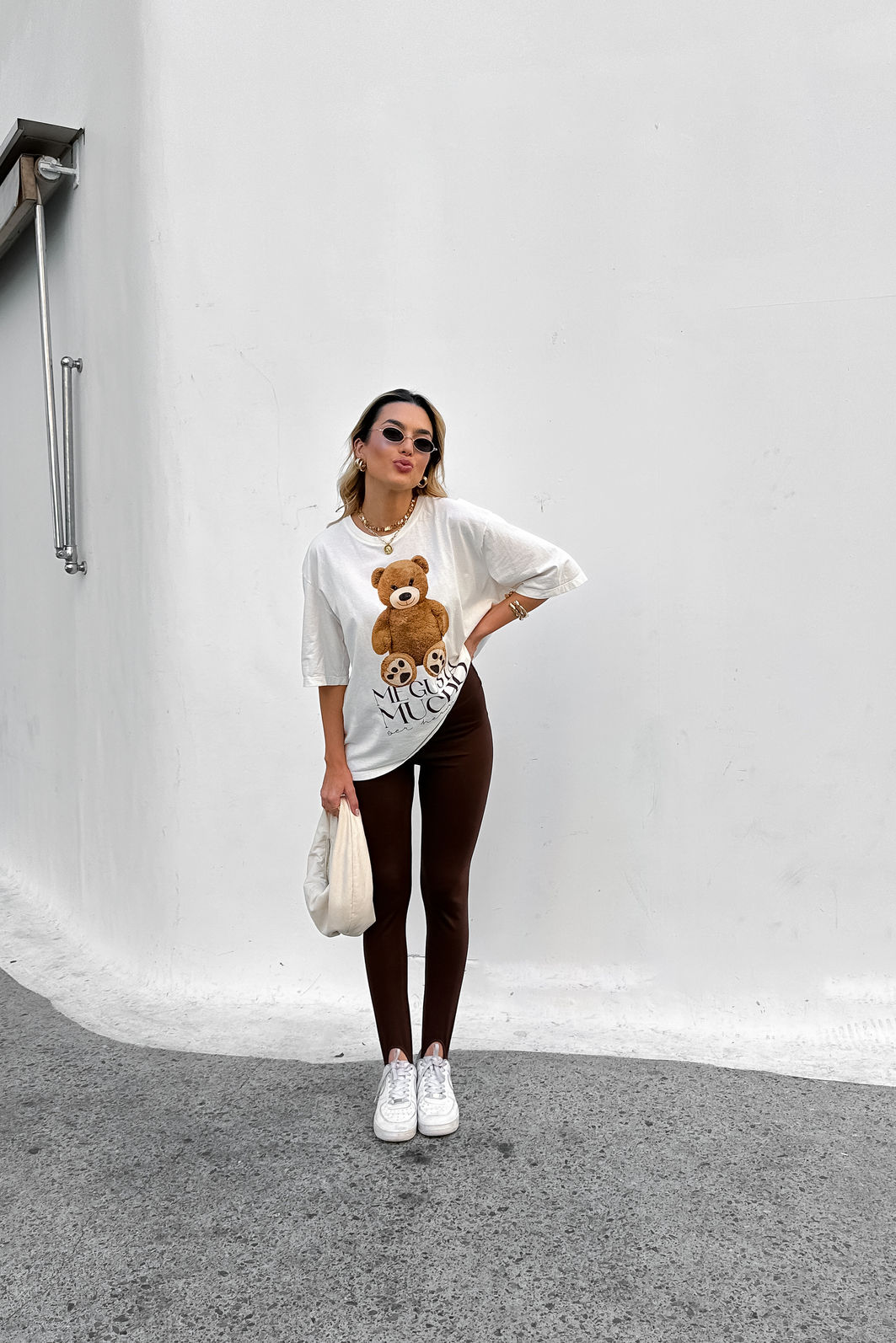 T-SHIRT OVERSIZED URSINHA ME GUSTA  OFF WHITE