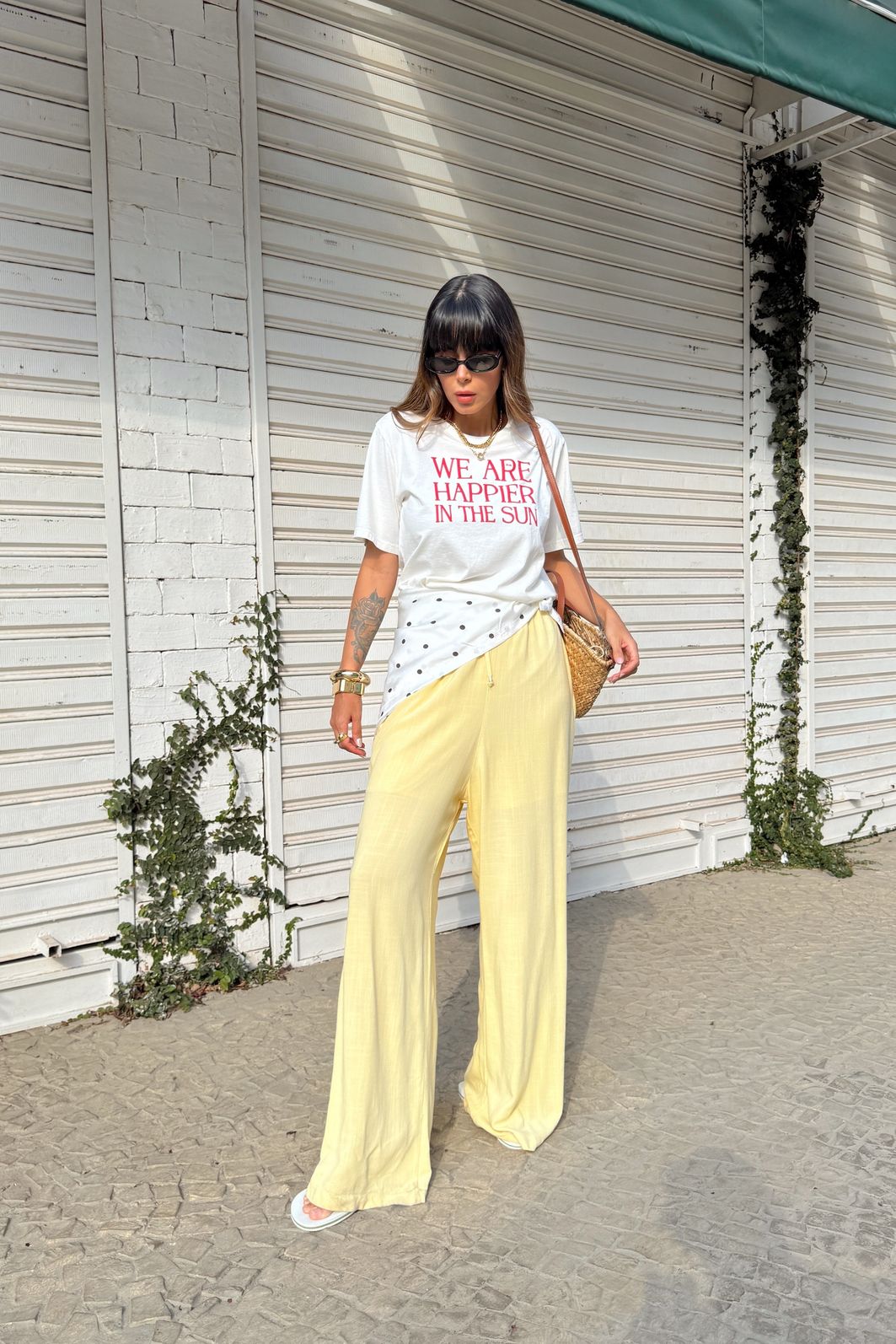 T-SHIRT ESTONADA WE ARE HAPPIER OFF WHITE T-SHIRT ESTONADA WE ARE HAPPIER OFF WHITE