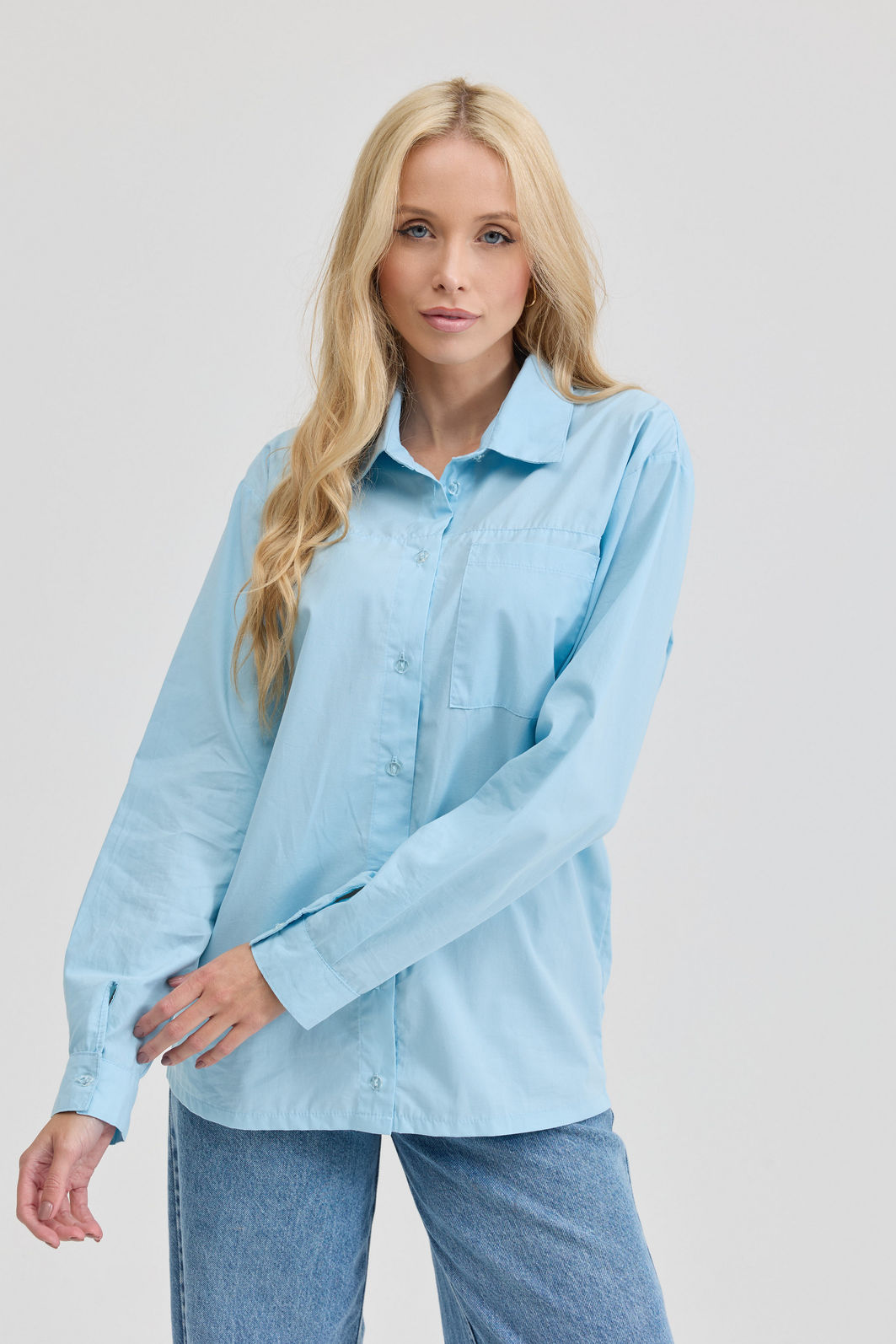 CAMISA EM TRICOLINE BRUNA AZUL CLARO CAMISA EM TRICOLINE BRUNA AZUL CLARO