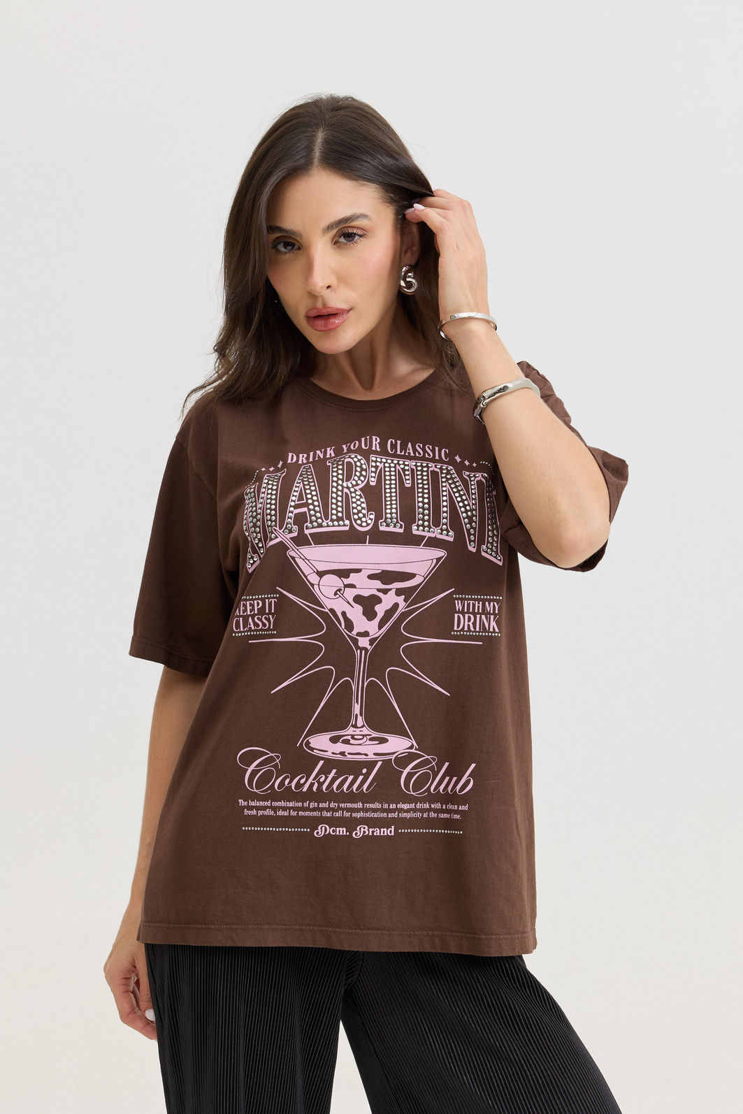 T-SHIRT ESTONADA CLASSIC MARTINI (COM APLICAÇÃO) MARROM CHOCOLATE T-SHIRT ESTONADA CLASSIC MARTINI (COM APLICAÇÃO) MARROM CHOCOLATE