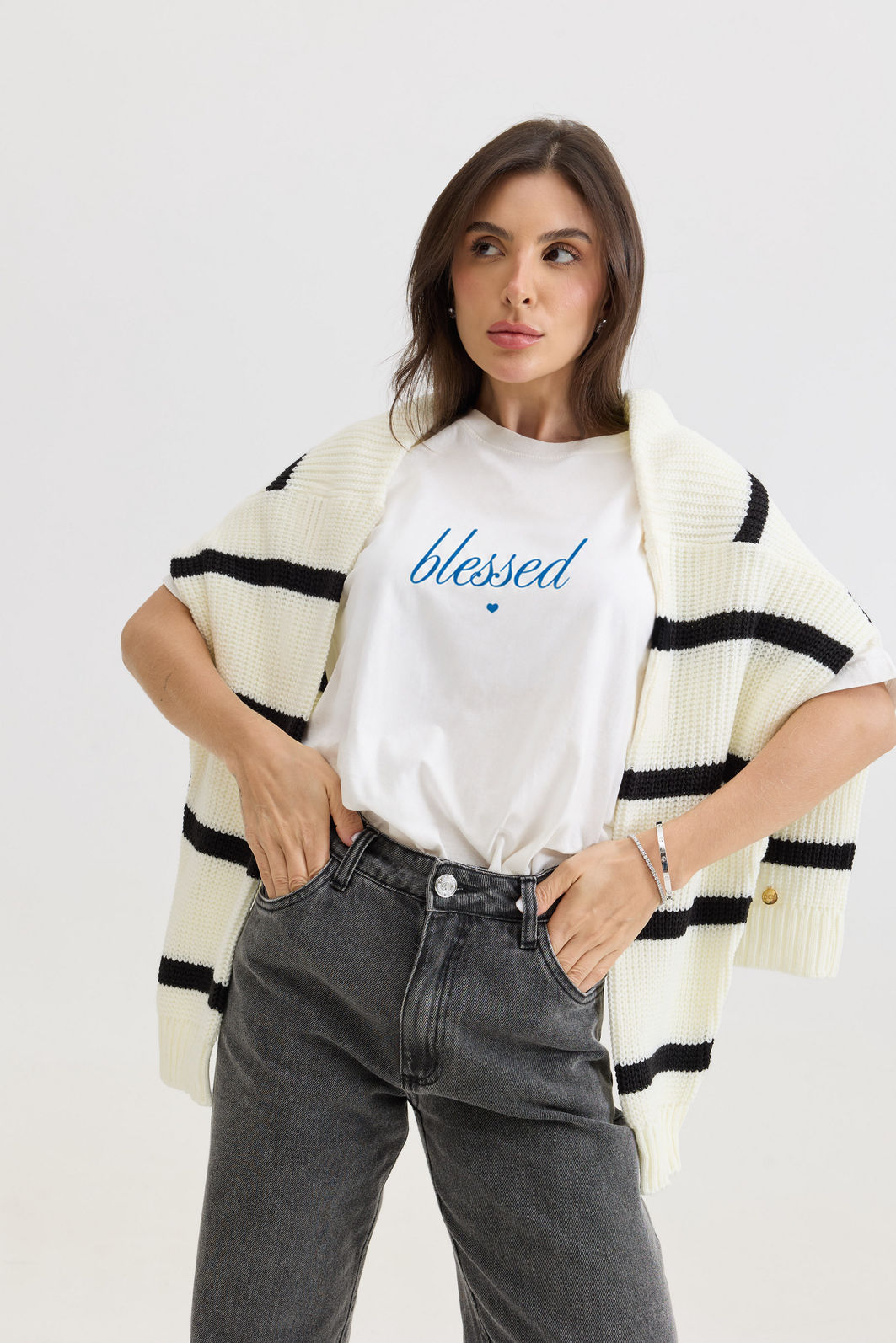 T-SHIRT ESTONADA BLESSED OFF WHITE T-SHIRT ESTONADA BLESSED OFF WHITE