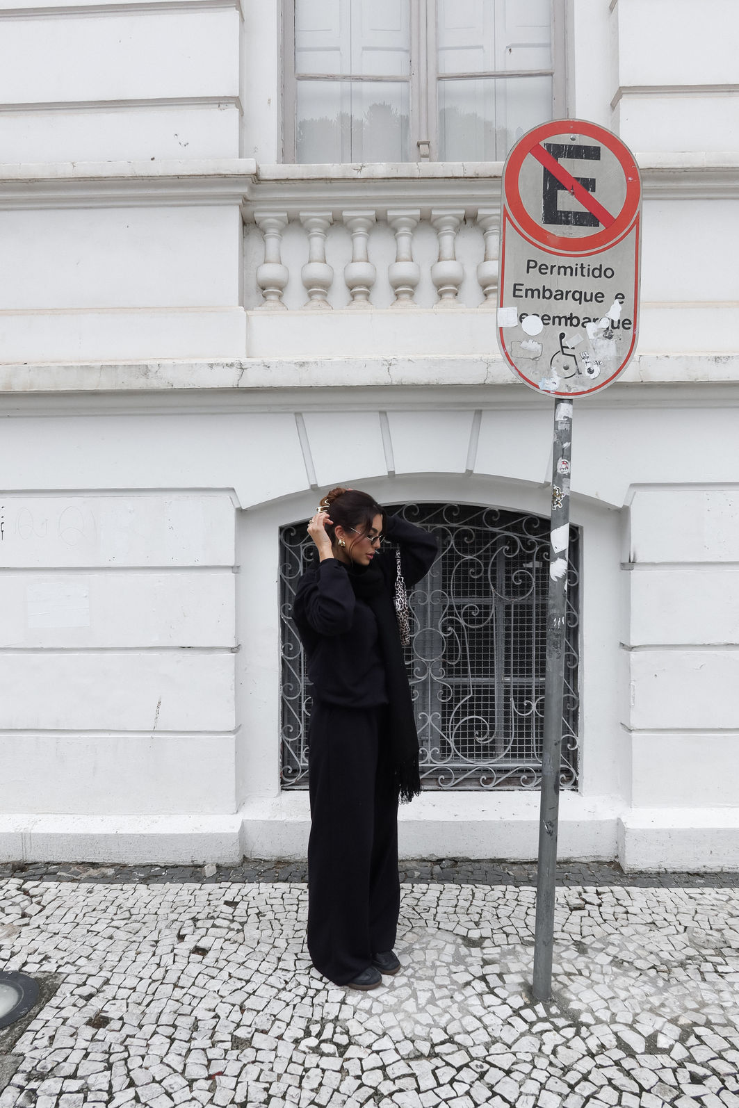 CALÇA DE MOLETOM WIDE LEG PRETA CALÇA DE MOLETOM WIDE LEG PRETA