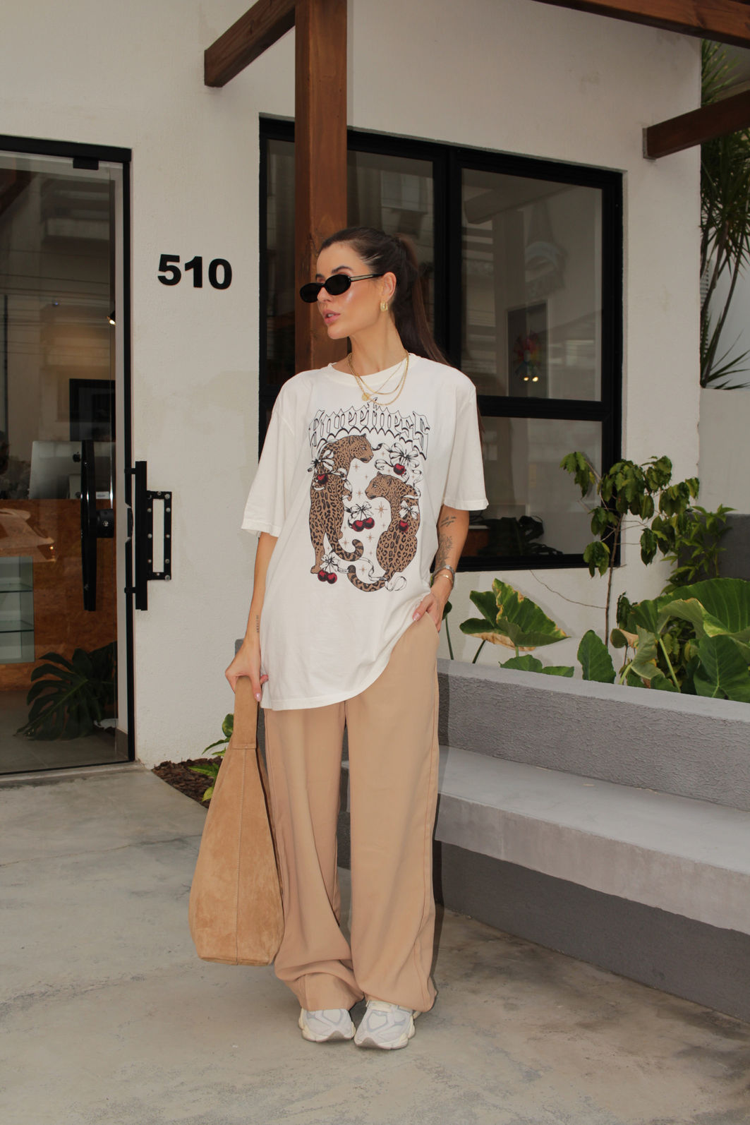 T-SHIRT OVERSIZED SWEETNESS CHERRY OFF WHITE