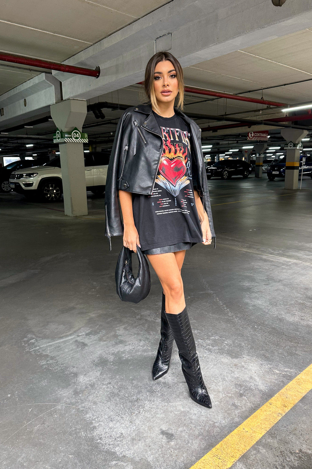 T-SHIRT OVERSIZED ESTONADA HEARTFIRE PRETA