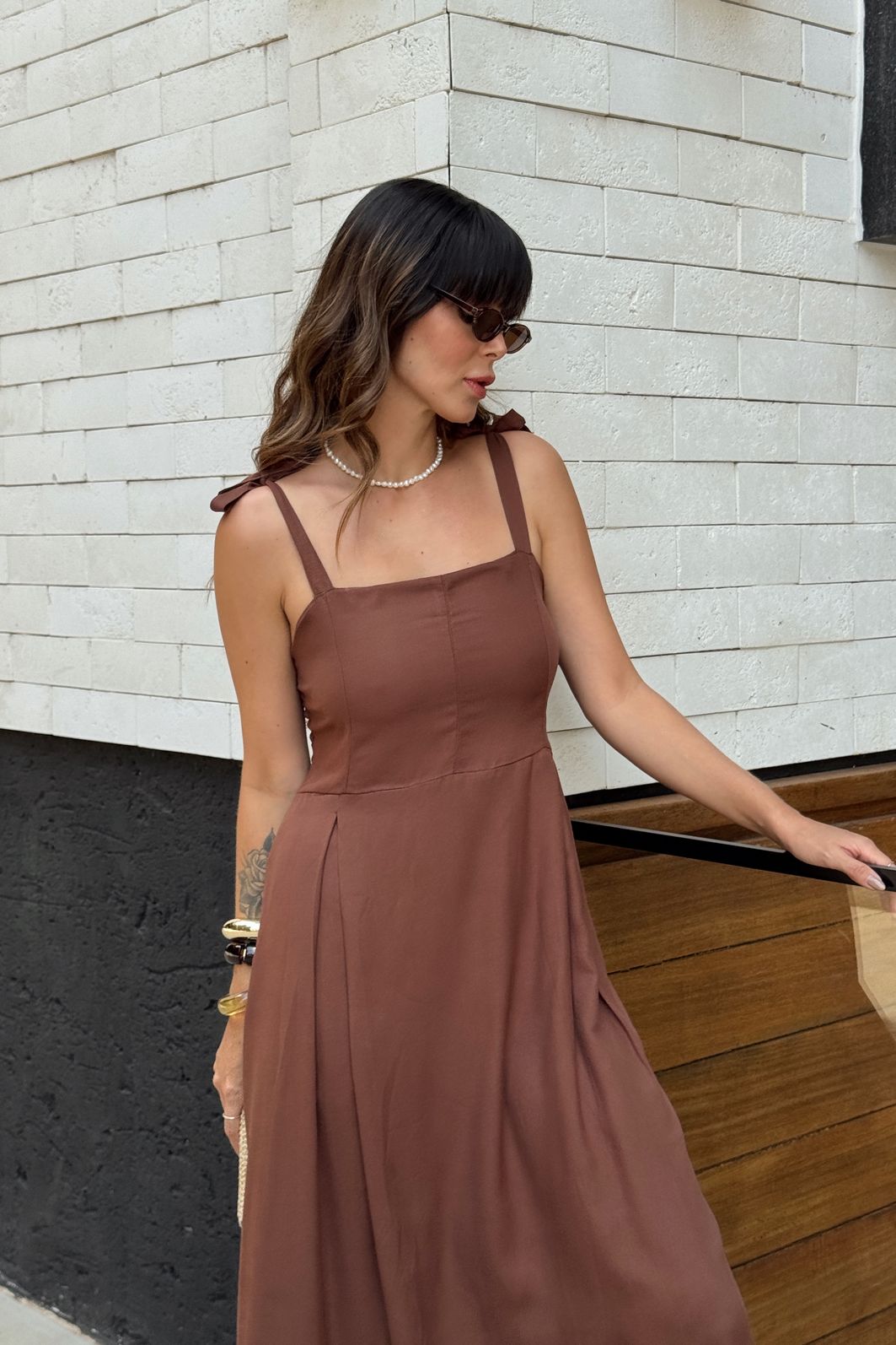 VESTIDO MIDI AGHATA MARROM VESTIDO MIDI AGHATA MARROM