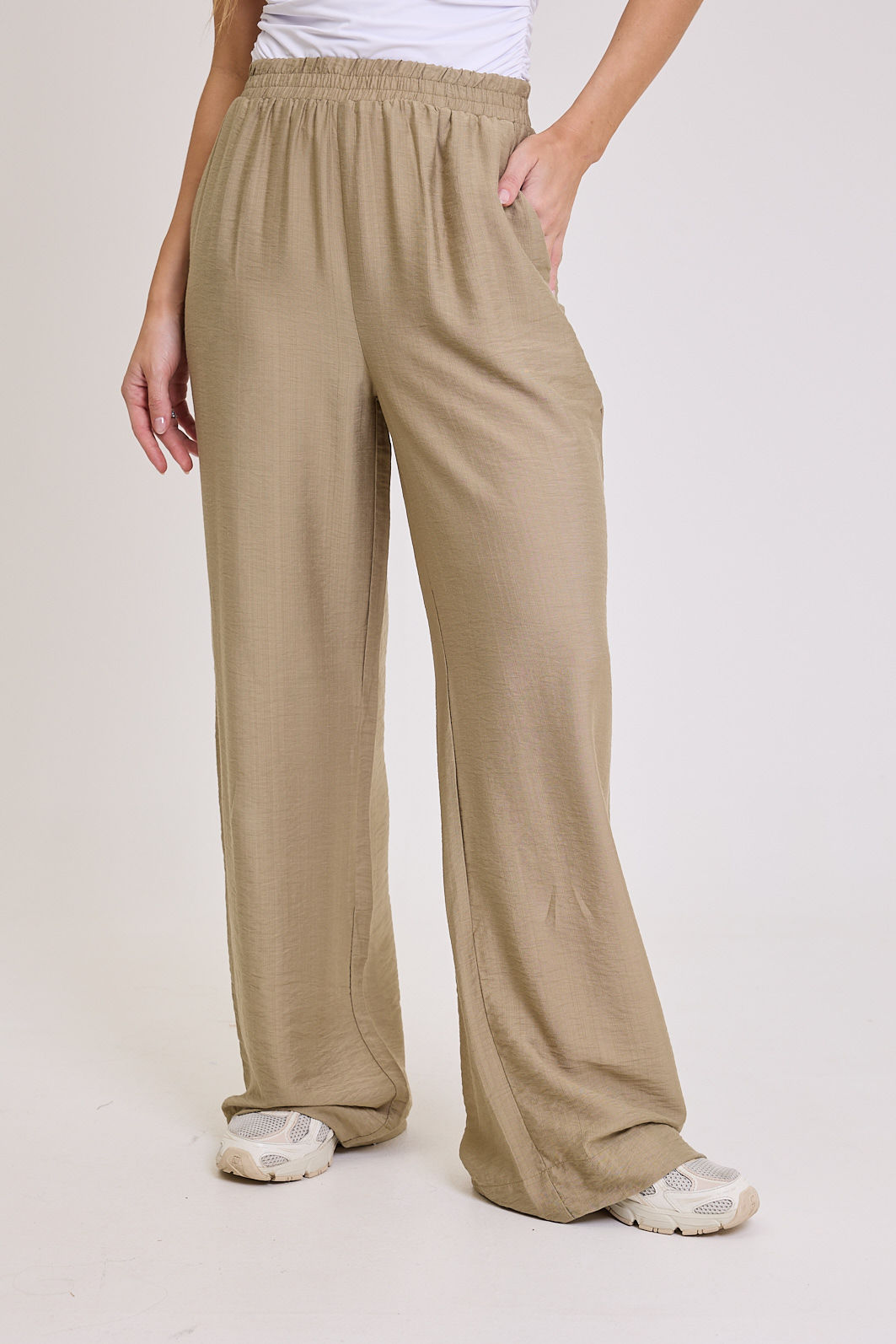 CALÇA WIDE LEG CÓS COM ELASTICO MAIA VERDE OLIVA CALÇA WIDE LEG CÓS COM ELASTICO MAIA VERDE OLIVA