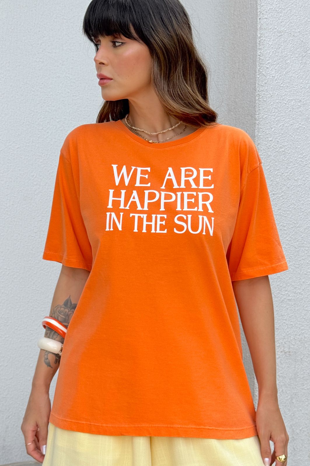 T-SHIRT ESTONADA WE ARE HAPPIER LARANJA VIBRANTE T-SHIRT ESTONADA WE ARE HAPPIER LARANJA VIBRANTE