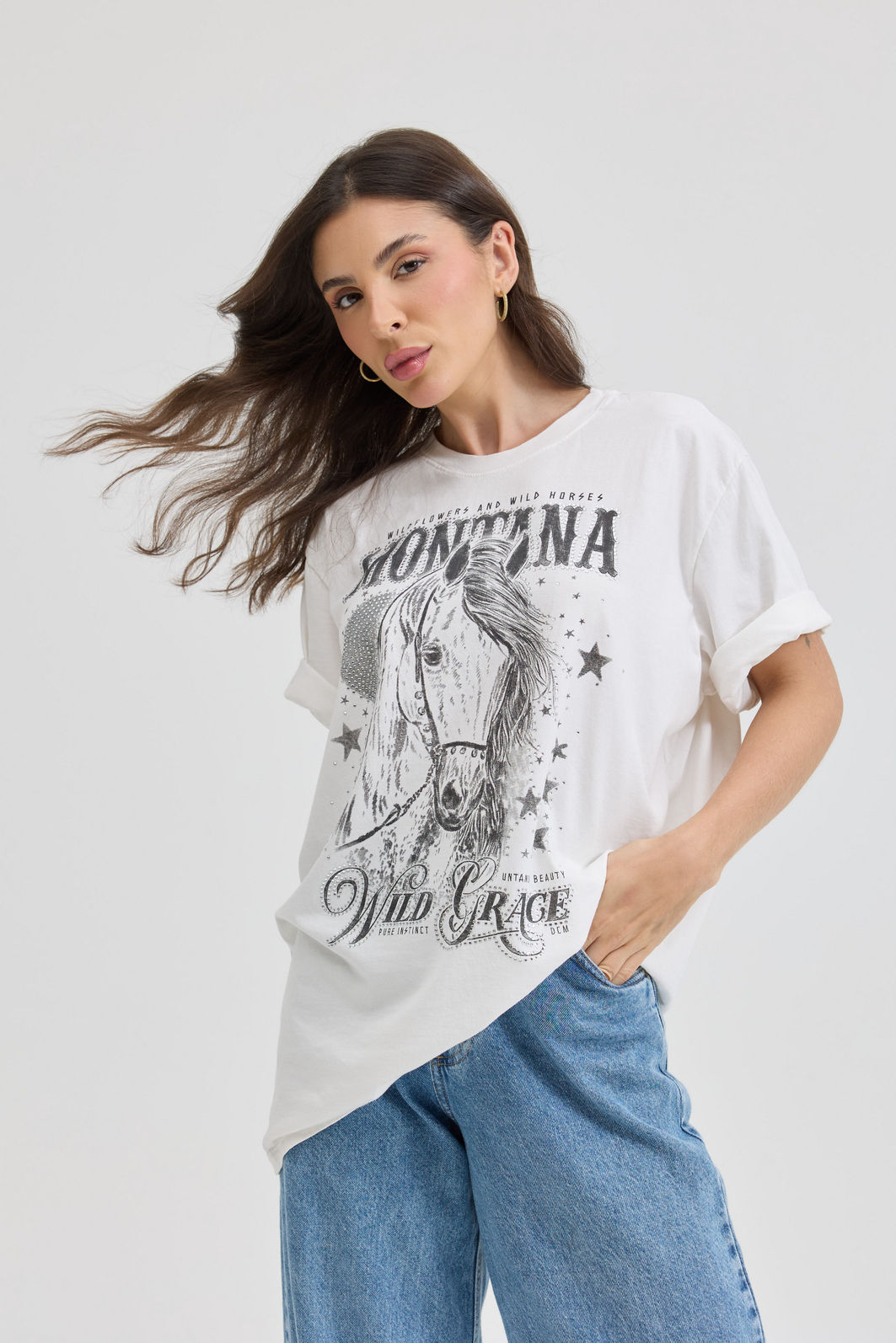 T-SHIRT OVERSIZED MONTANA WILD (COM STRASS) OFF WHITE T-SHIRT OVERSIZED MONTANA WILD (COM STRASS) OFF WHITE