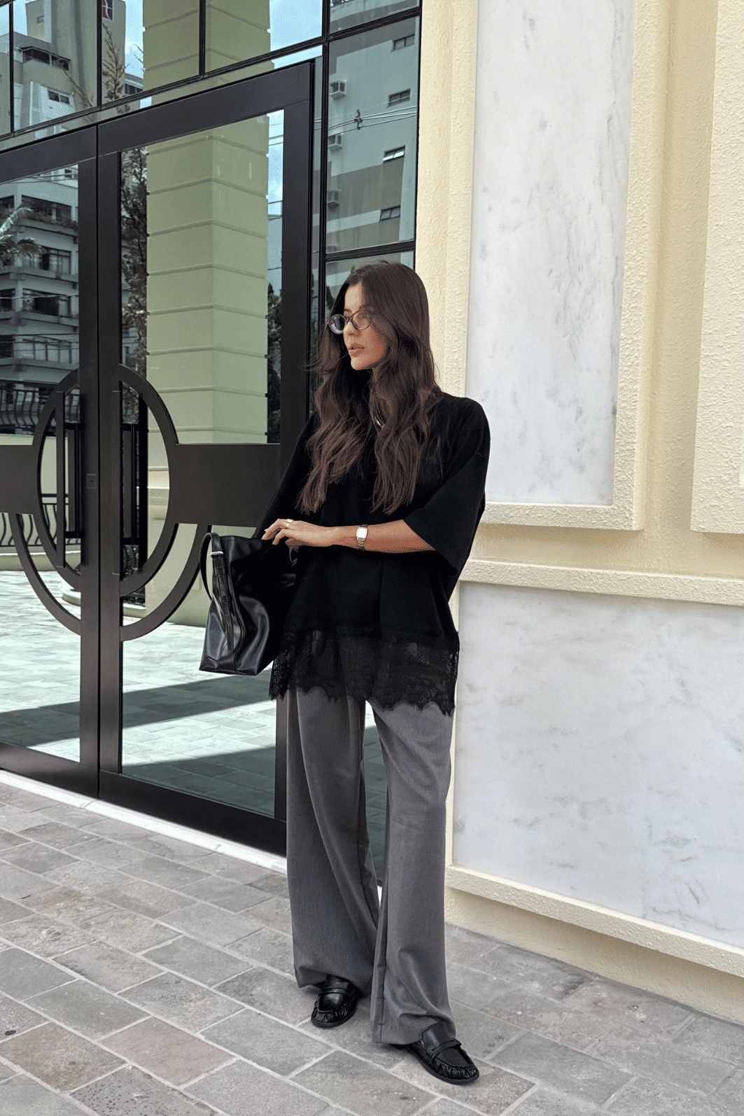 PRÉ-VENDA T-SHIRT OVERSIZED COM BARRA DE RENDA PRETA