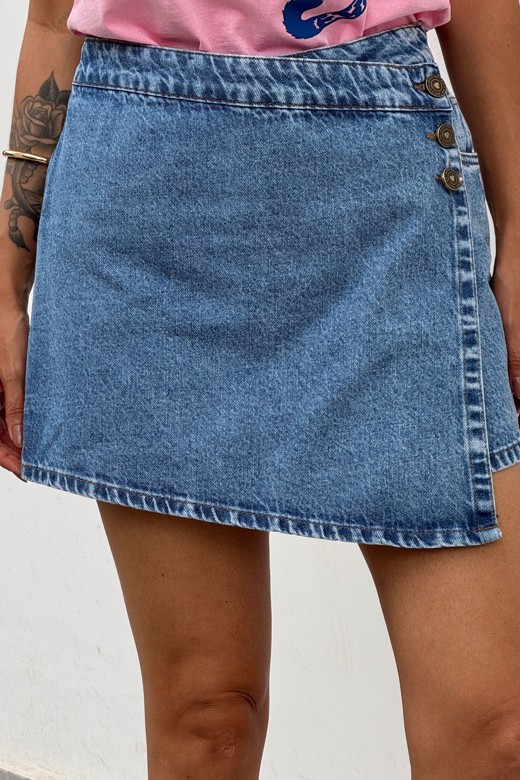 SHORTS SAIA JEANS COM BOLSOS NICOLE SHORTS SAIA JEANS COM BOLSOS NICOLE